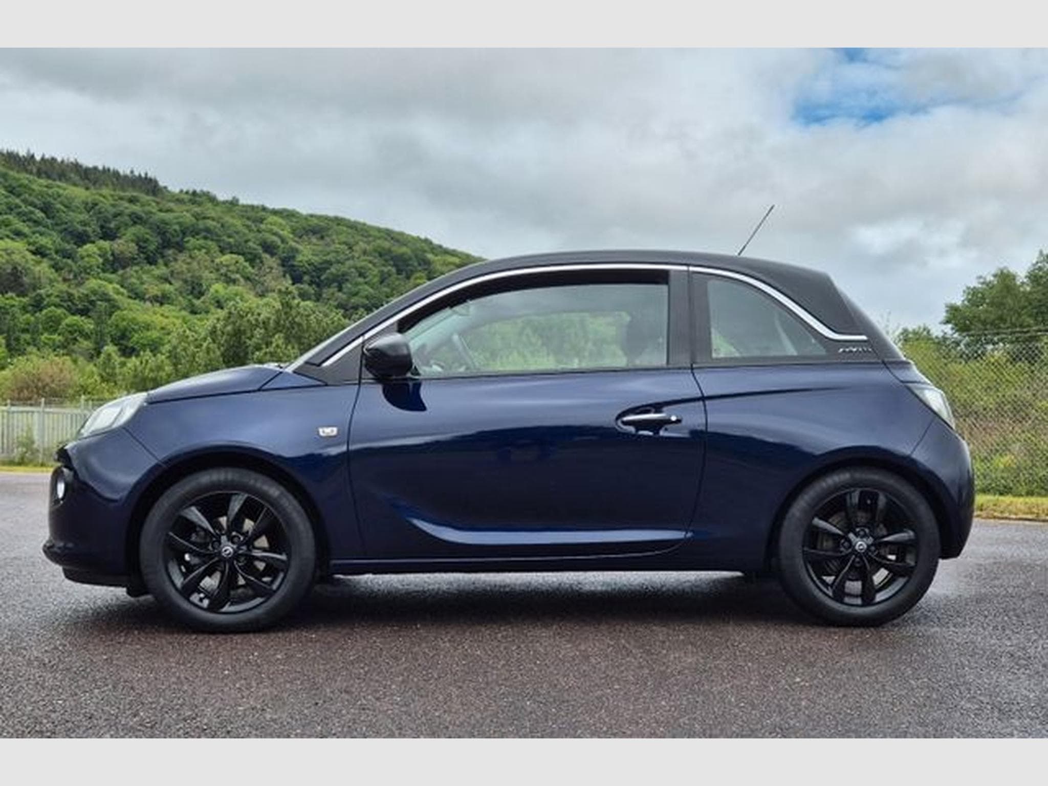 Opel Adam Adam 1.4, 120 Jahre, Navi, PDC, TÜV neu. (2019) - Foto 2
