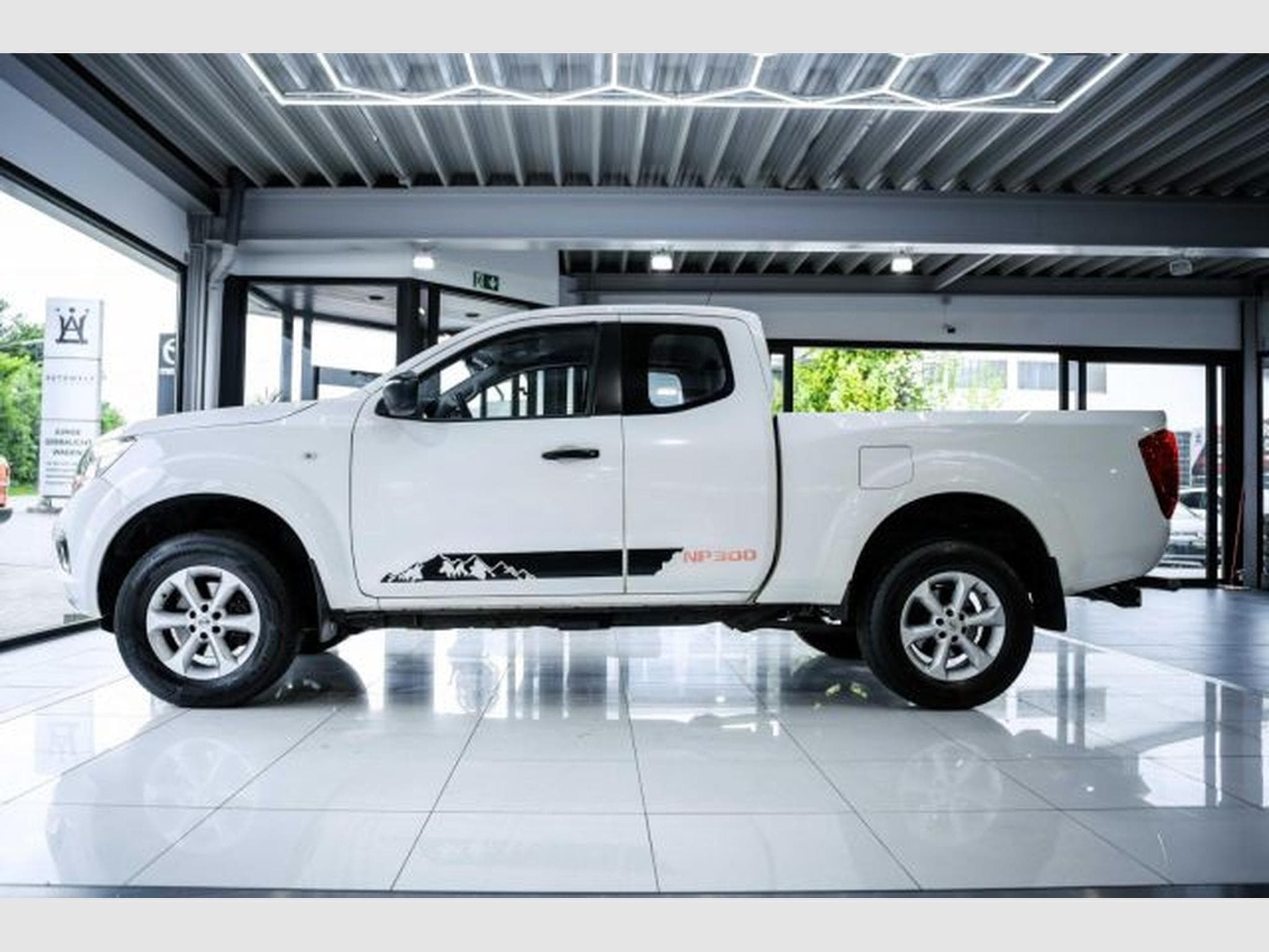 Nissan Navara Navara NP300 Visia 4x4 2.3 dC SHZG Tempo. AHK (2021) - Photo 10