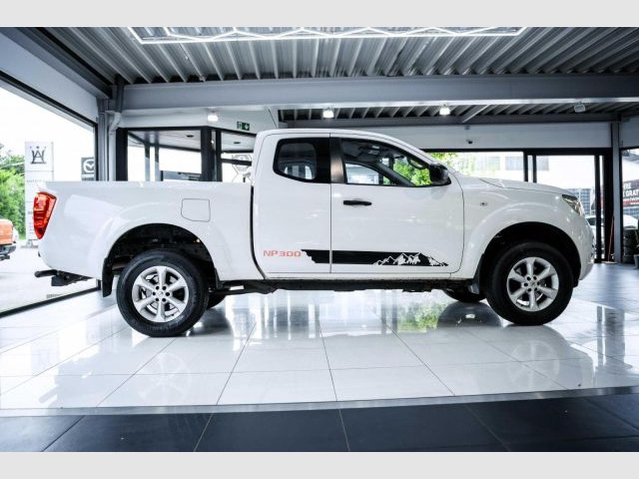 Nissan Navara Navara NP300 Visia 4x4 2.3 dC SHZG Tempo. AHK (2021) - Photo 7