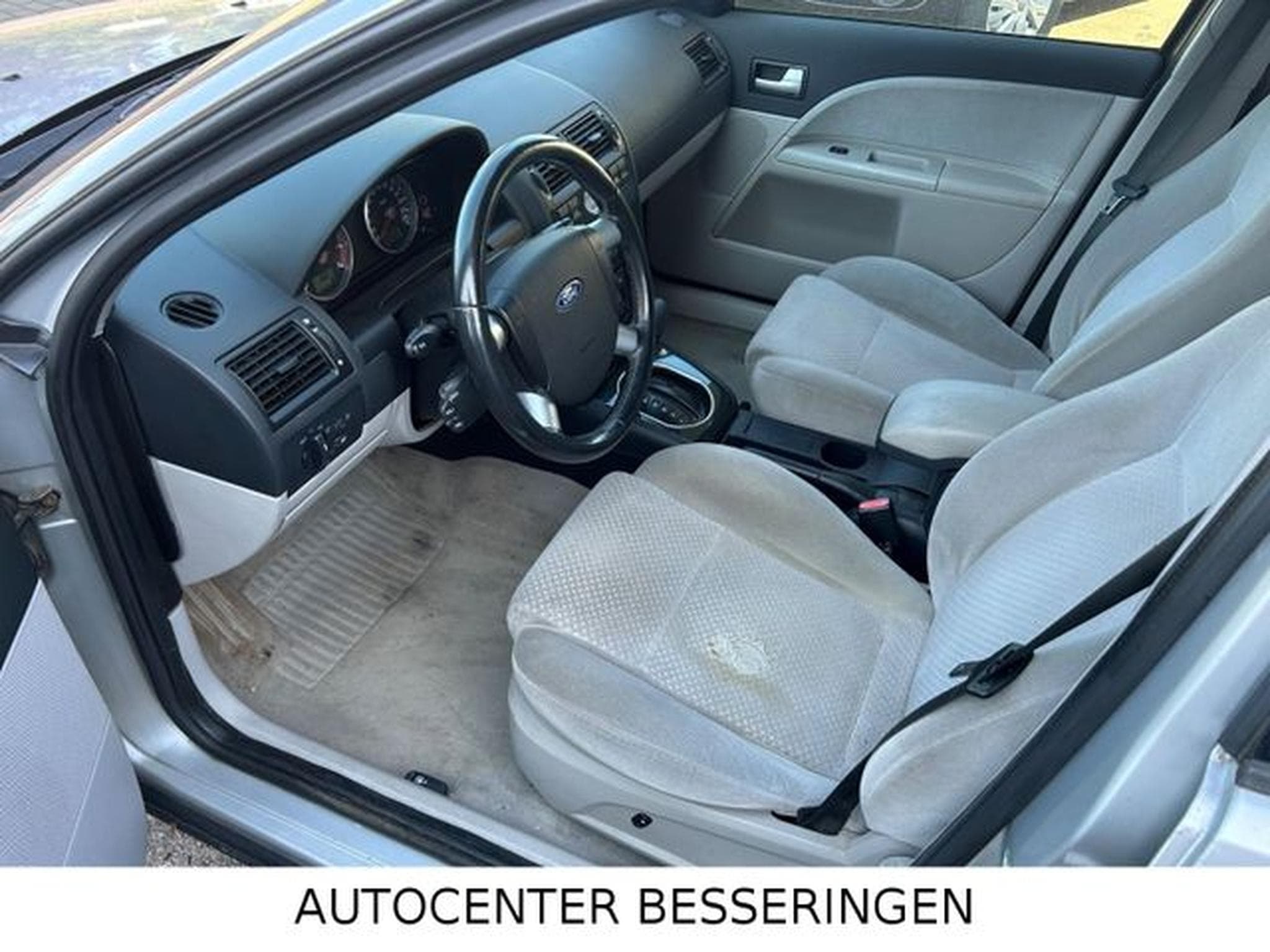 Ford Mondeo Mondeo Ghia * KLIMA * SITZHEIZUNG * EURO 4 * (2002) - Foto 5
