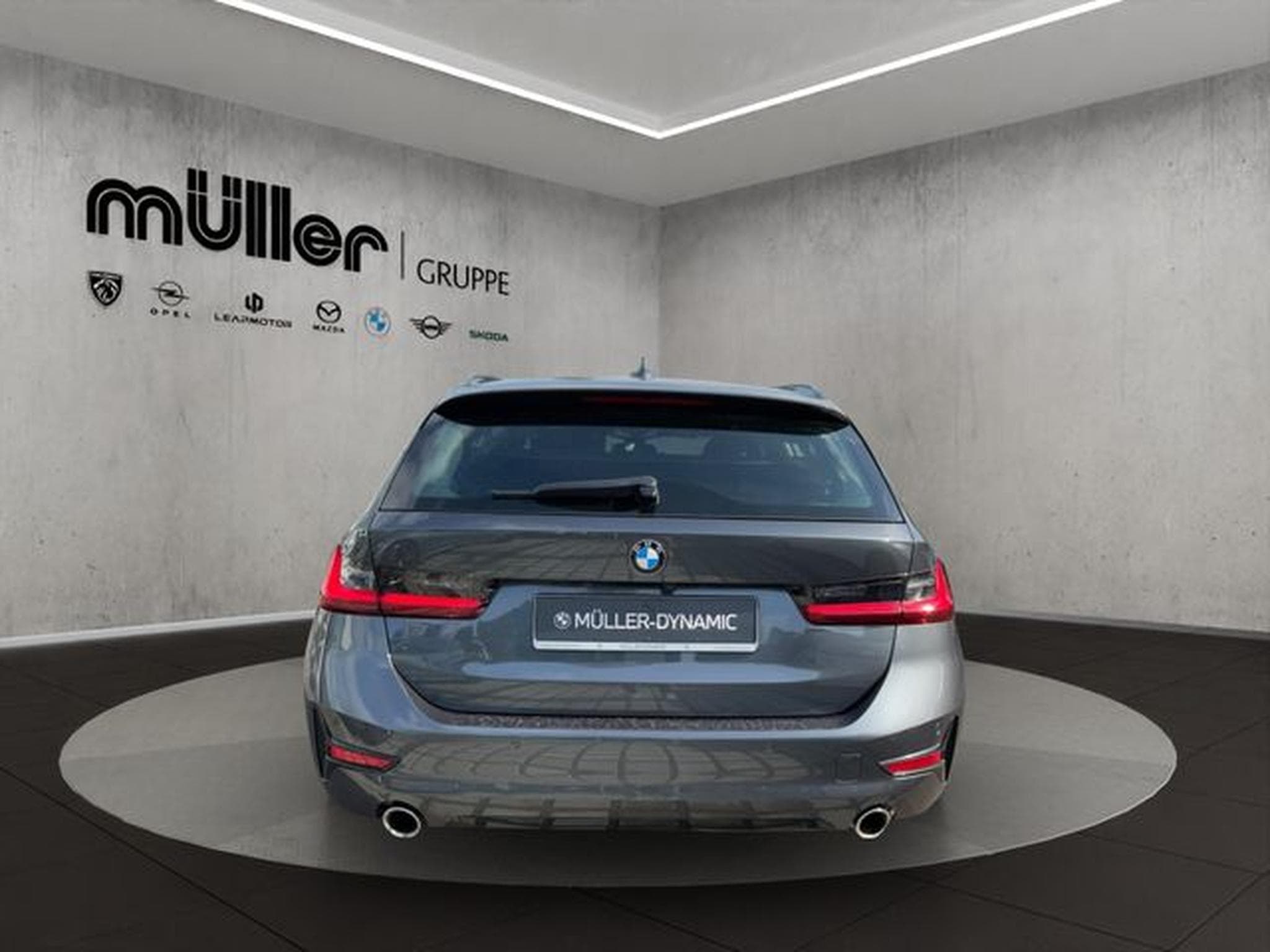 BMW 330 330i xDrive TOURING SPORT LINE AHK HIFI RÜCKFAHR (2022) - Photo 5