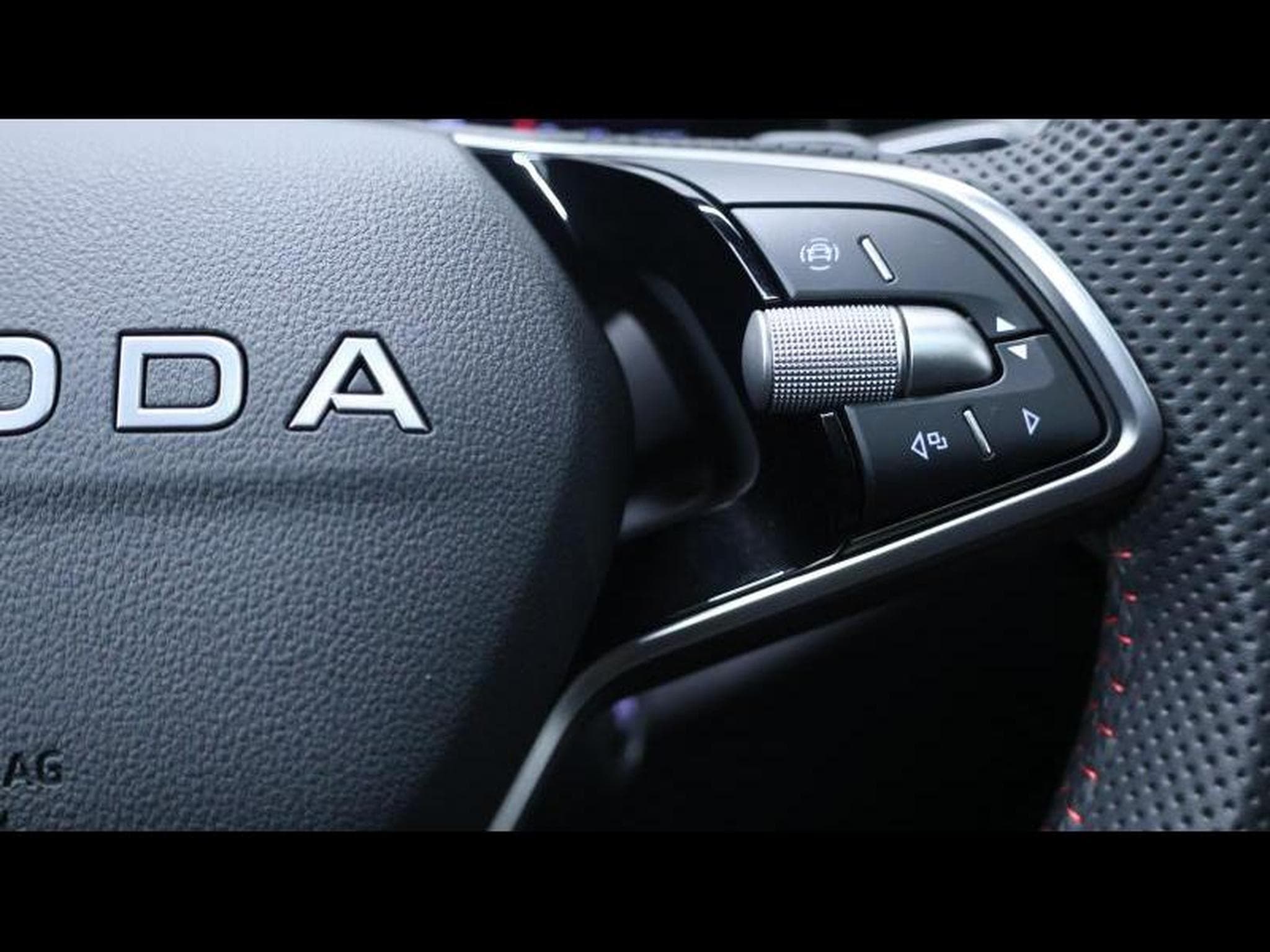 Skoda Kodiaq RS 2.0TSI 265 4x4 (2025) - Photo 21