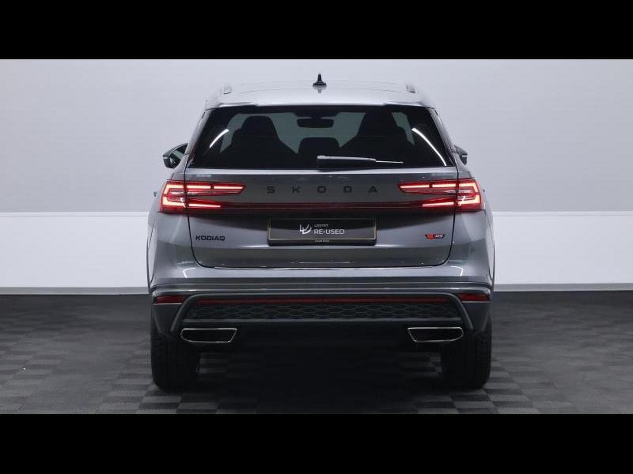 Skoda Kodiaq RS 2.0TSI 265 4x4 (2025) - Photo 6