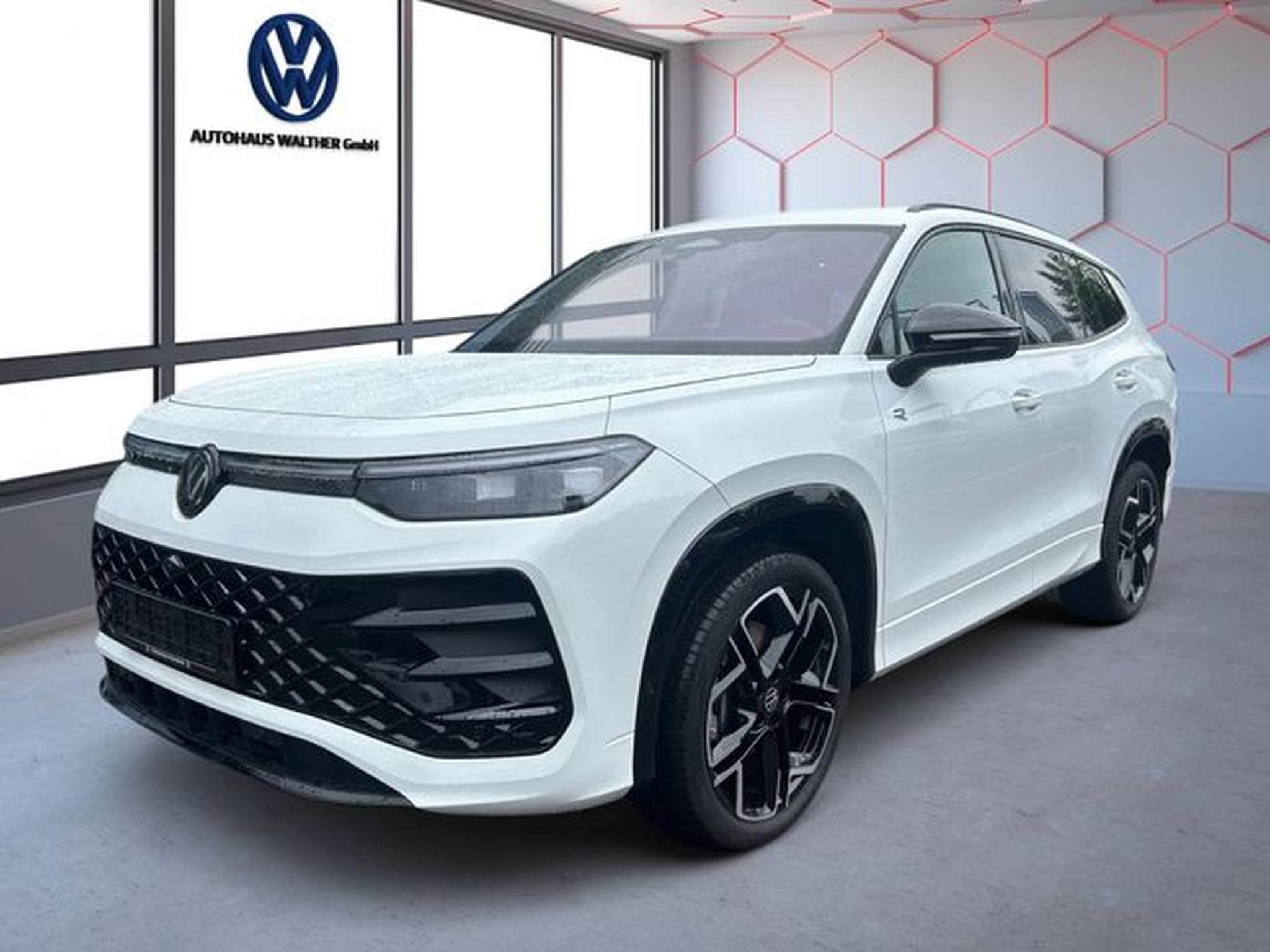 VW Tayron Tayron 2.0 TSI 150 kW 4Motion R-Line (2025) - Photo 1