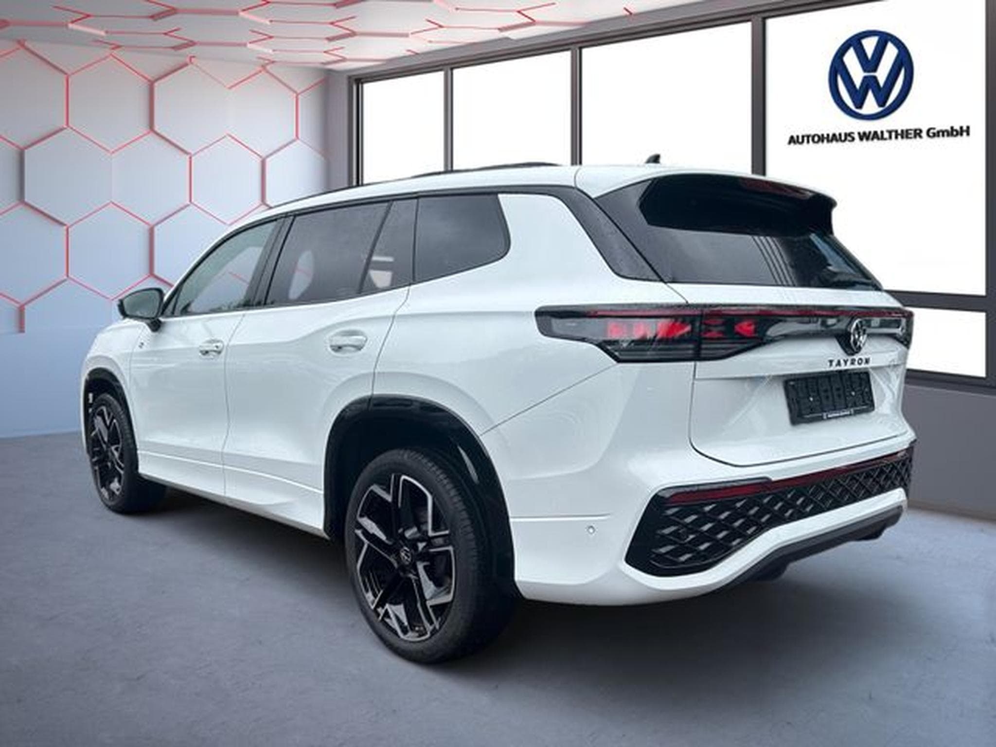 VW Tayron Tayron 2.0 TSI 150 kW 4Motion R-Line (2025) - Photo 4