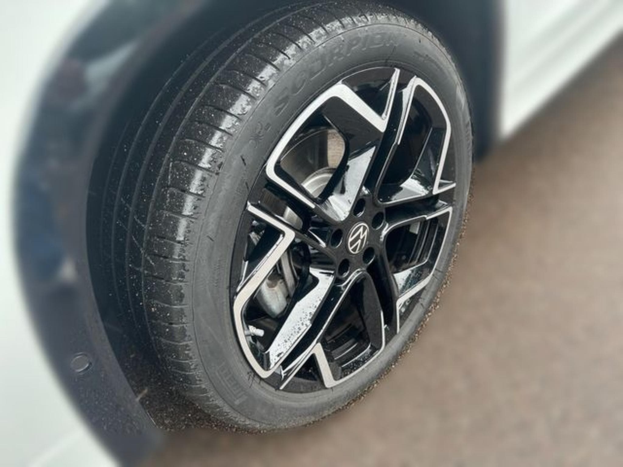 VW Tayron Tayron 2.0 TSI 150 kW 4Motion R-Line (2025) - Photo 6