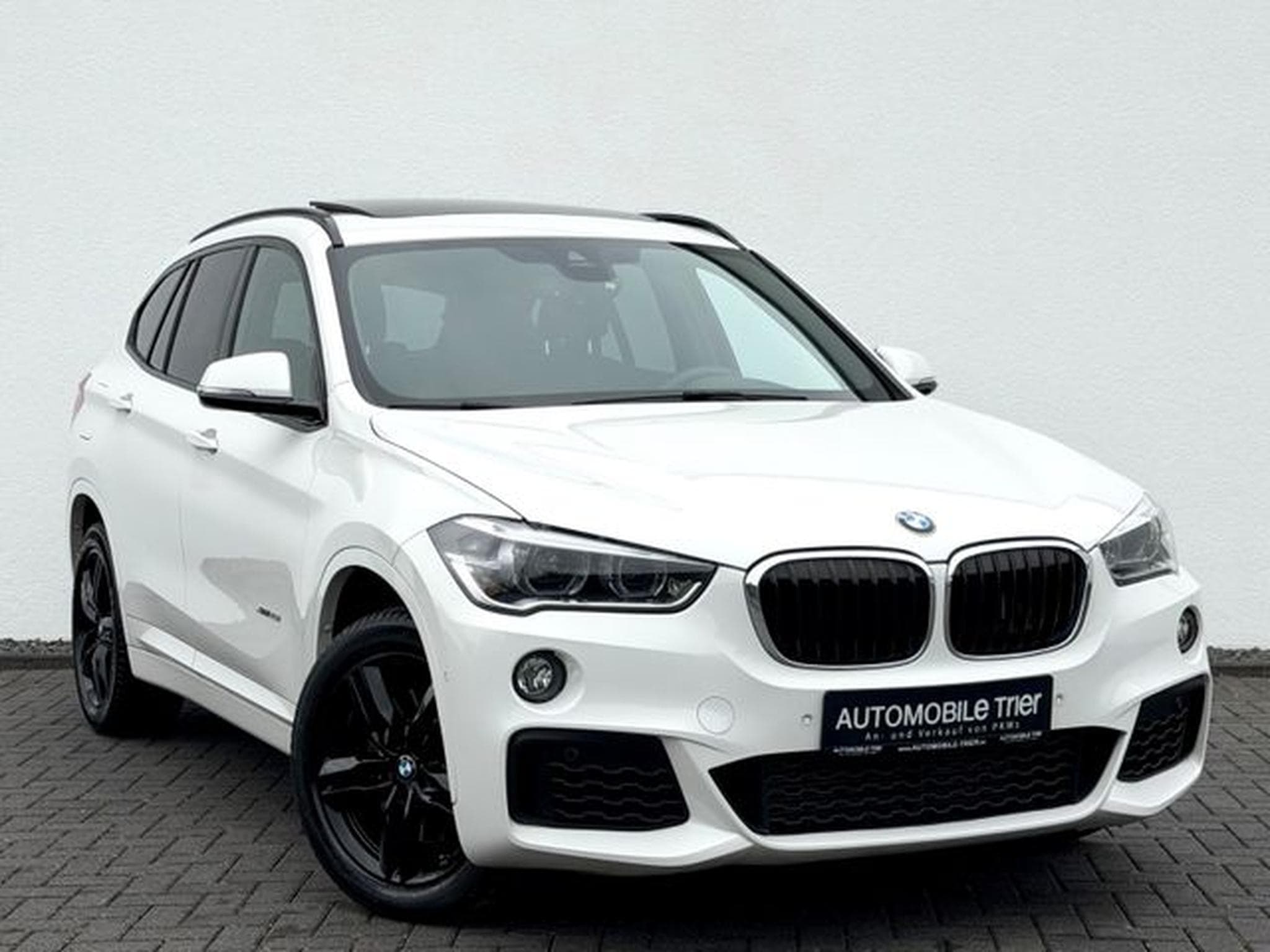 BMW X1 X1 xDrive 25 i M Sport Paket /NAVI/LED/PANO/AHK/ (2017) - Photo 3