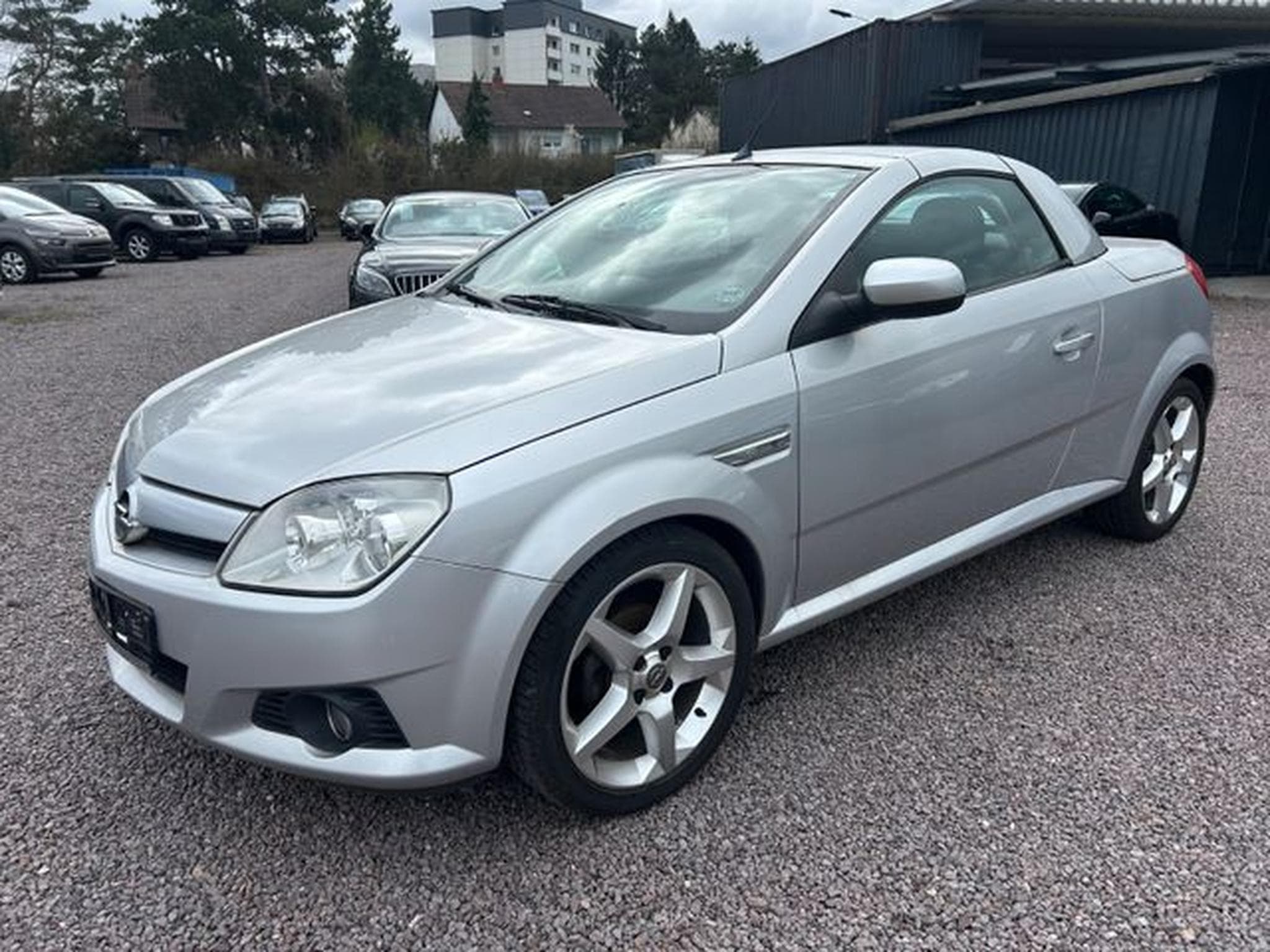 Opel Tigra Tigra Twin Top Sport 1.8 *Teilleder*Klima* (2006) - Photo 1