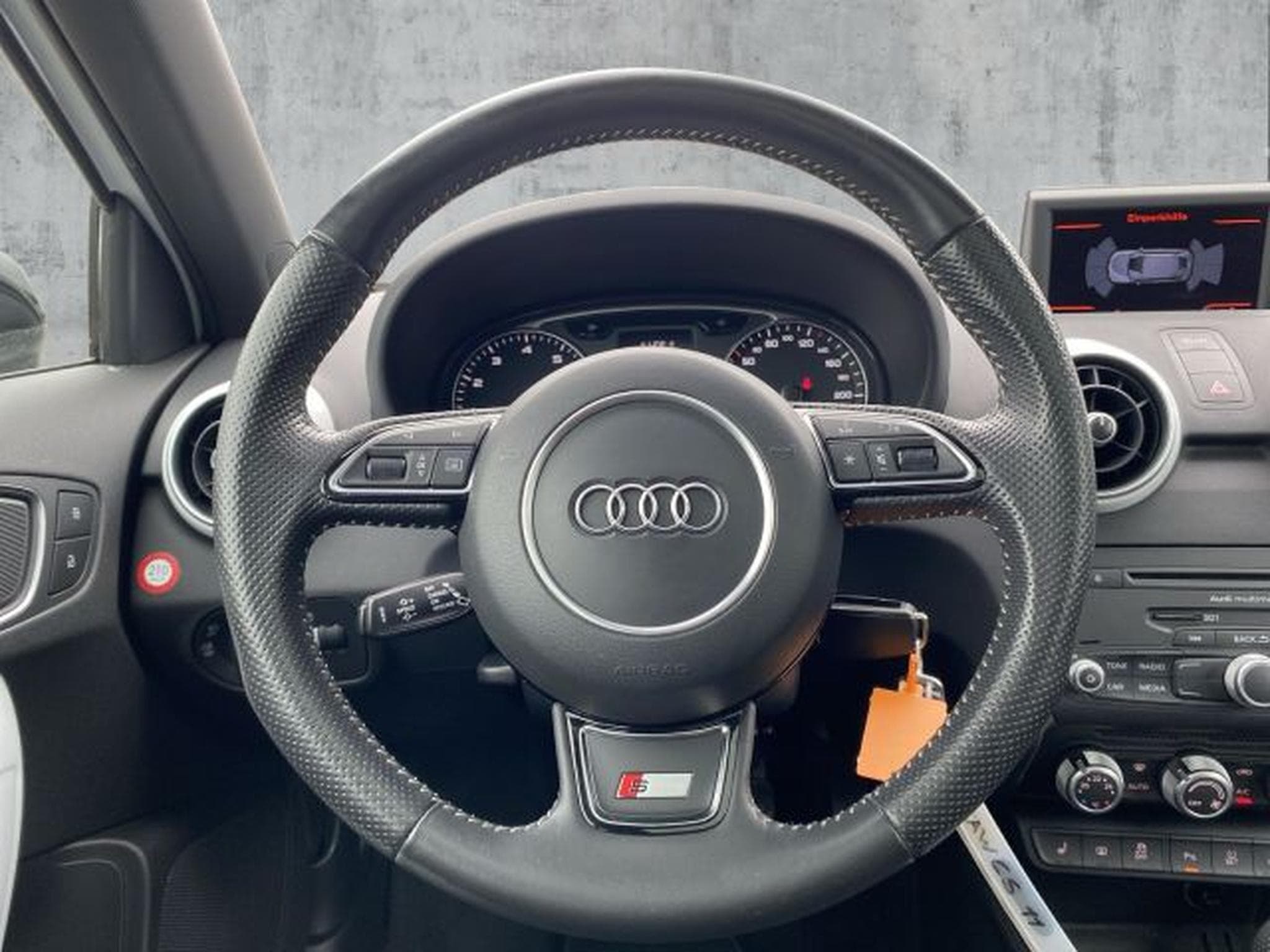 Audi A1 A1 Sportback 1.4 TFSI S-tronic S-Line PANO XENON (2014) - Photo 15