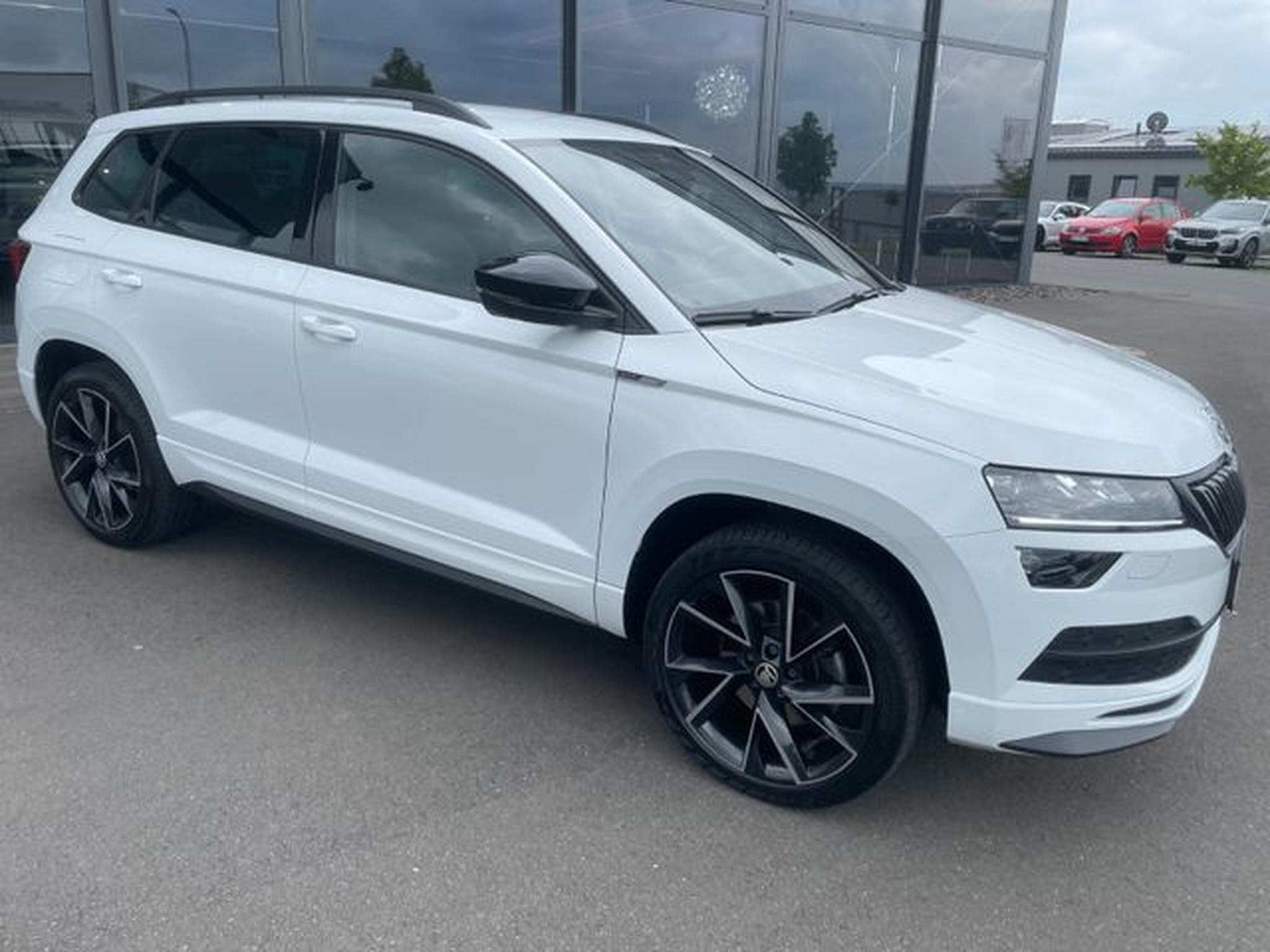 Skoda Karoq Karoq 2,0TSi Sportline 4x4 19" AHK 360° Keyless (2021) - Foto 4