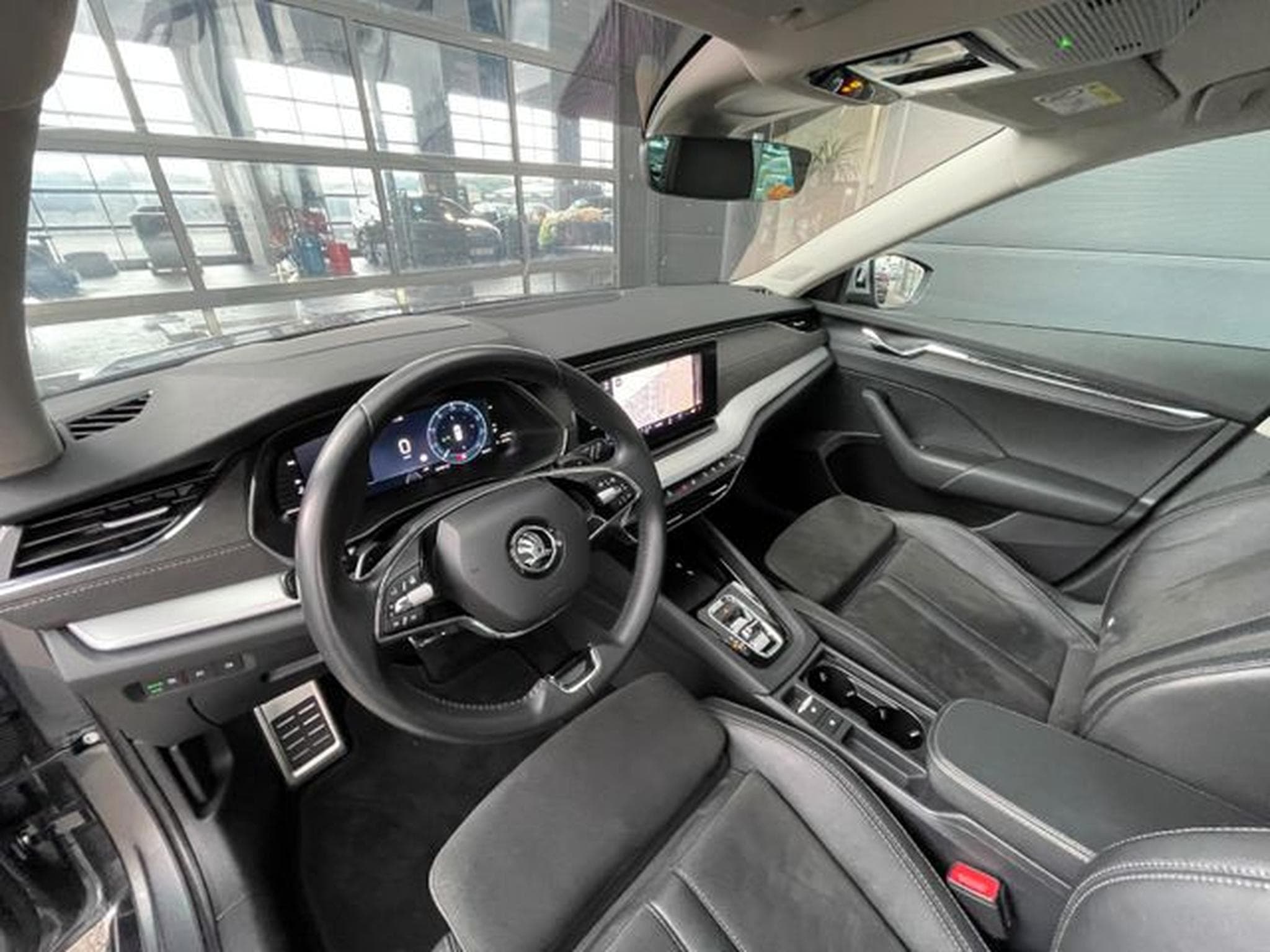 Skoda Octavia Octavia 2,0TDi Kombi Scout 4x4 Pano AHK Standhz (2022) - Foto 11