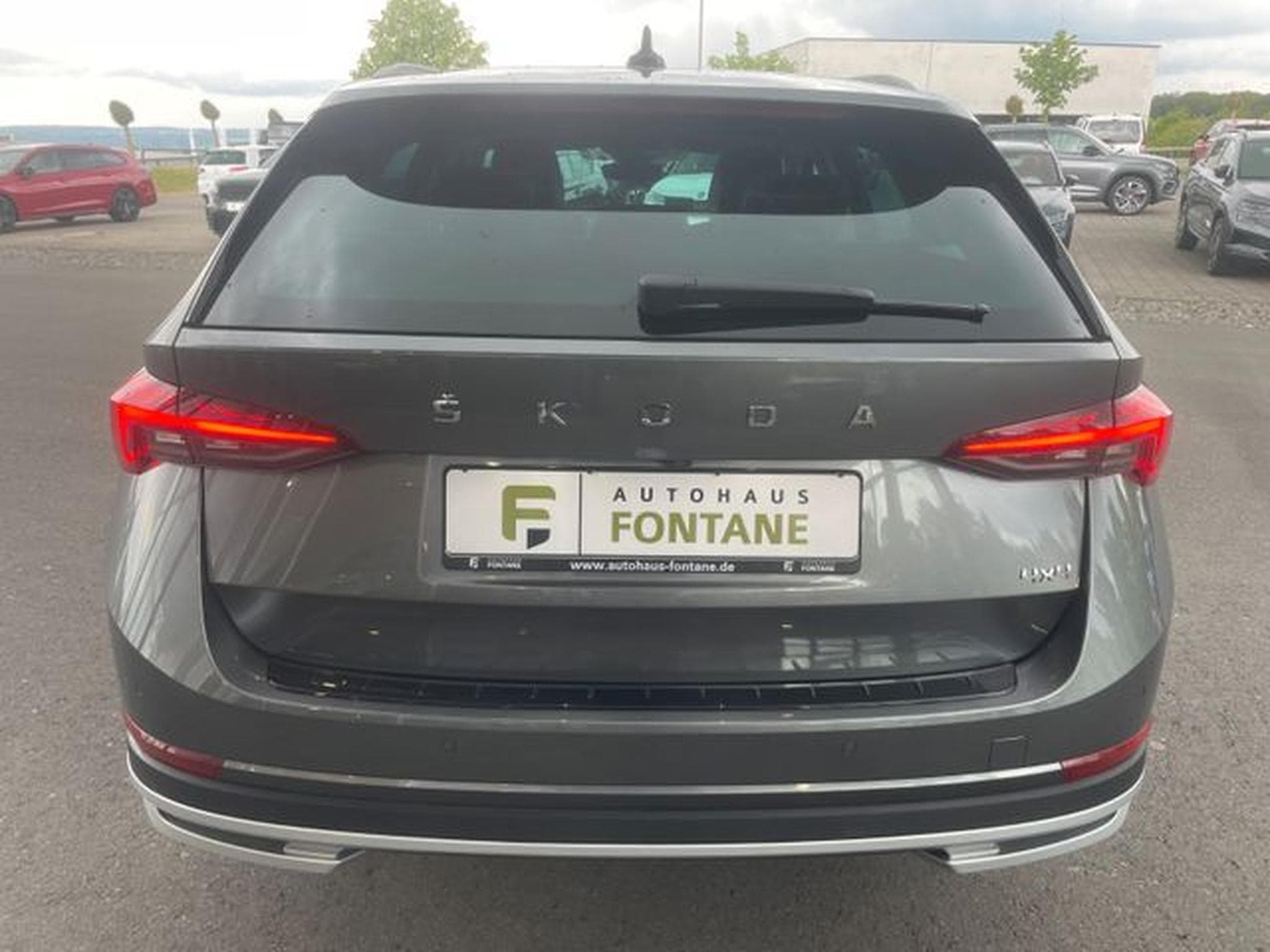 Skoda Octavia Octavia 2,0TDi Kombi Scout 4x4 Pano AHK Standhz (2022) - Foto 7
