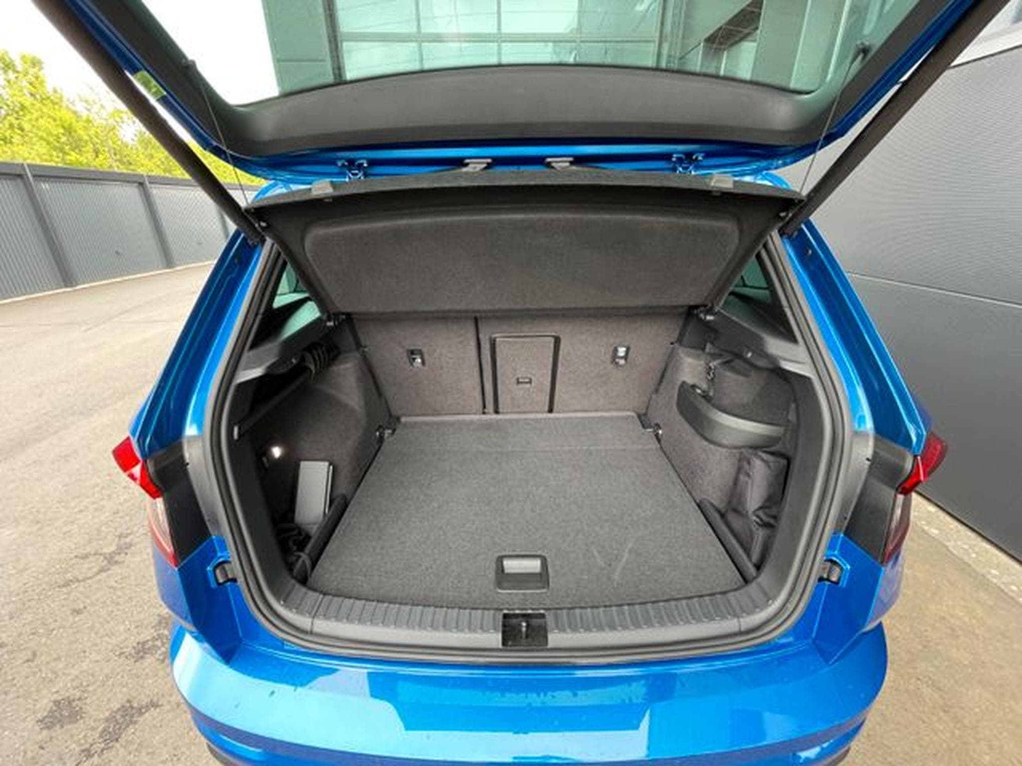 Skoda Karoq Karoq 2,0TDi Sportline 4x4 19" AHK Virtual Key (2020) - Foto 12