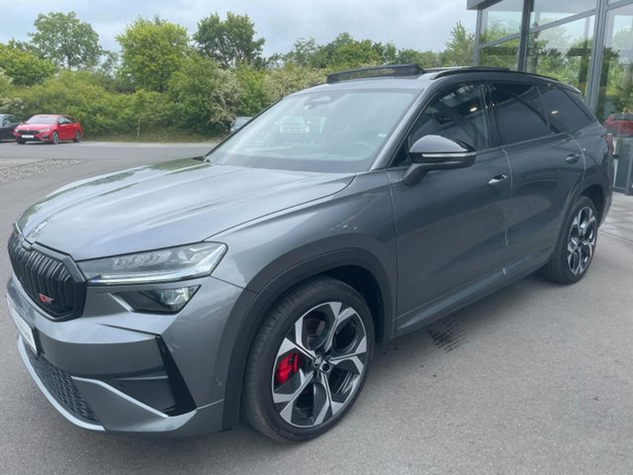 Skoda Kodiaq Kodiaq 2.0TSI 195kW RS 7-Sitze Pano AHK Canton (2025) - Foto 1