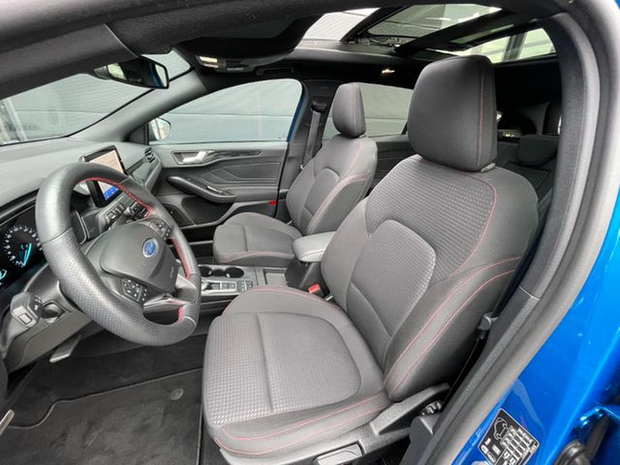 Ford Focus Focus 1,5 Automatik Turnier ST-Line Pano B&amp;O AHK (2019) - Foto 10