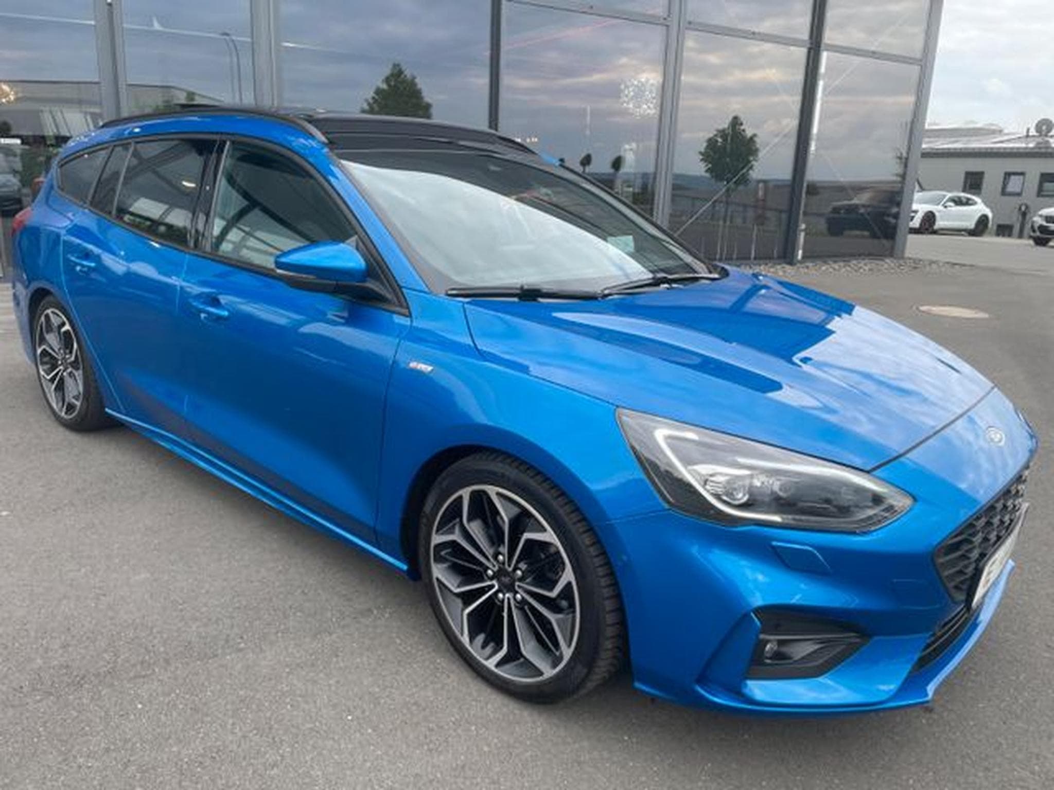 Ford Focus Focus 1,5 Automatik Turnier ST-Line Pano B&amp;O AHK (2019) - Foto 4
