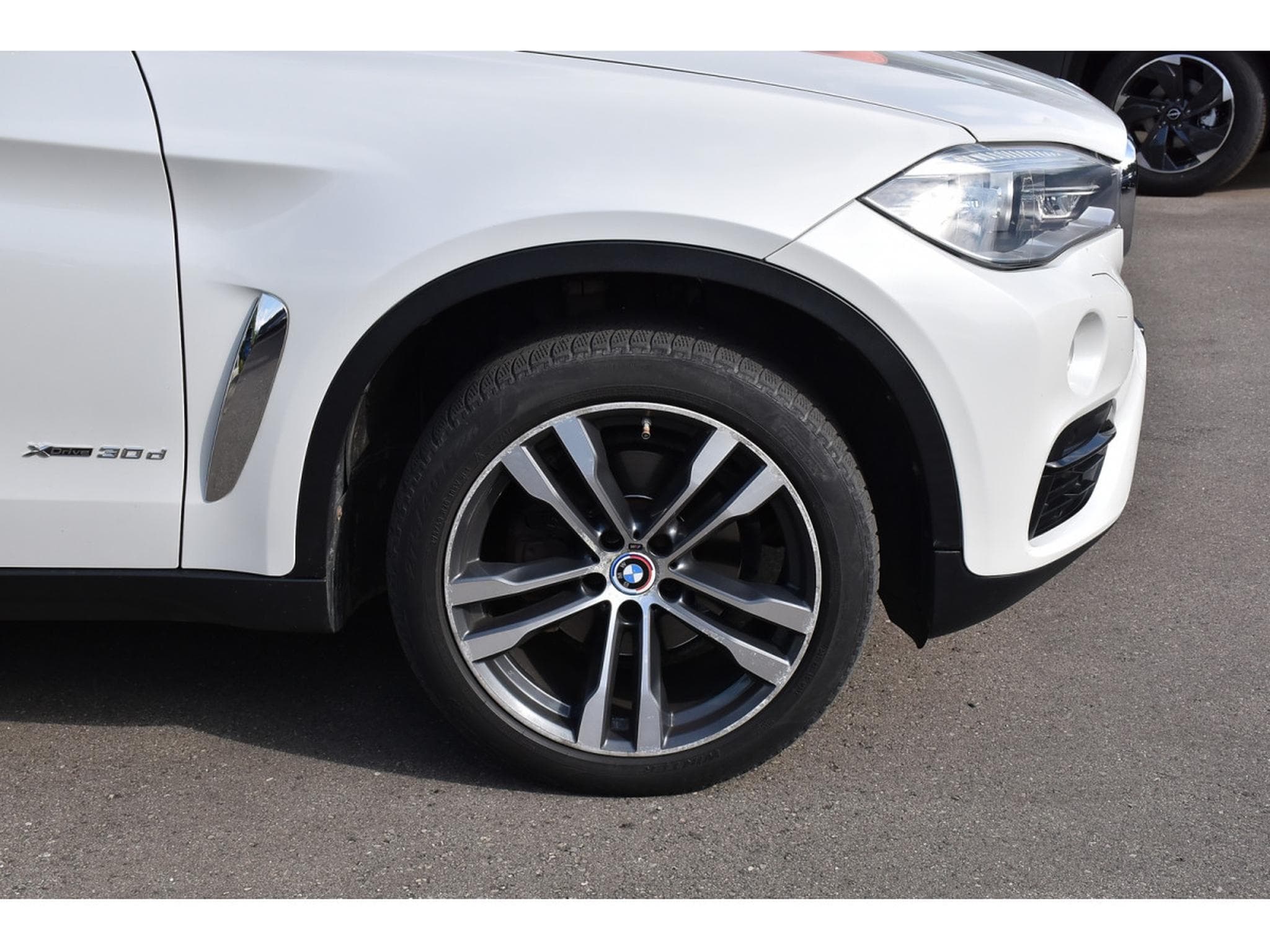 BMW X6 3.0 dAS xDrive30 CUIR MEMO TO HUD HARMAN CAM360 (2015) - Photo 6