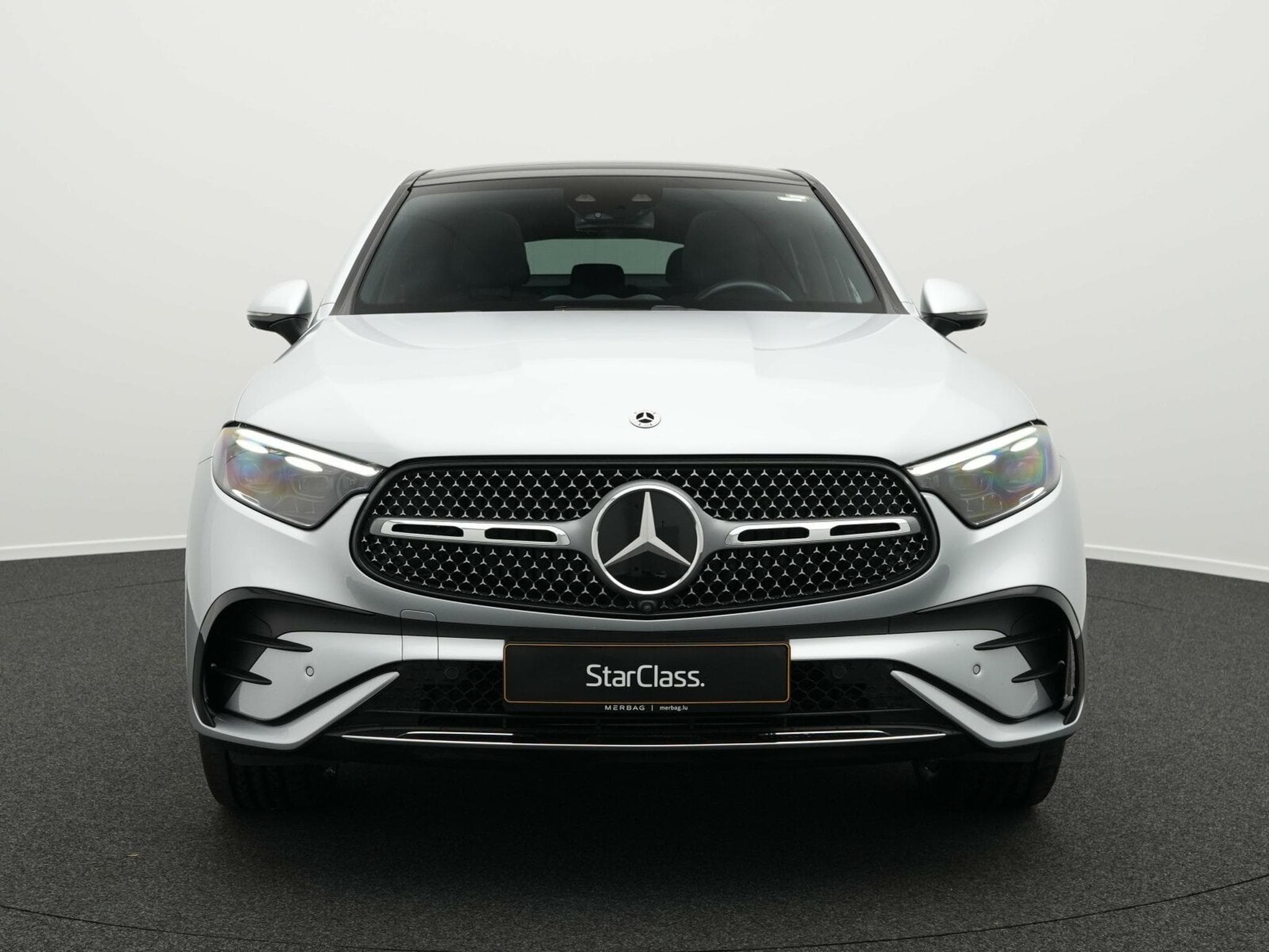 Mercedes GLC 220 d 4MATIC Coupé Multi+AHK+Distr+360 (2024) - Foto 2