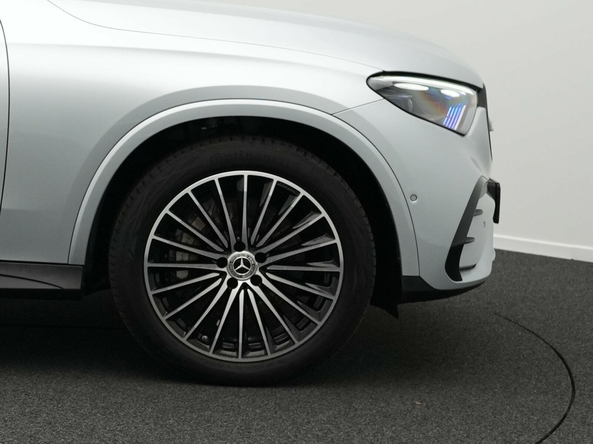Mercedes GLC 220 d 4MATIC Coupé Multi+AHK+Distr+360 (2024) - Foto 6