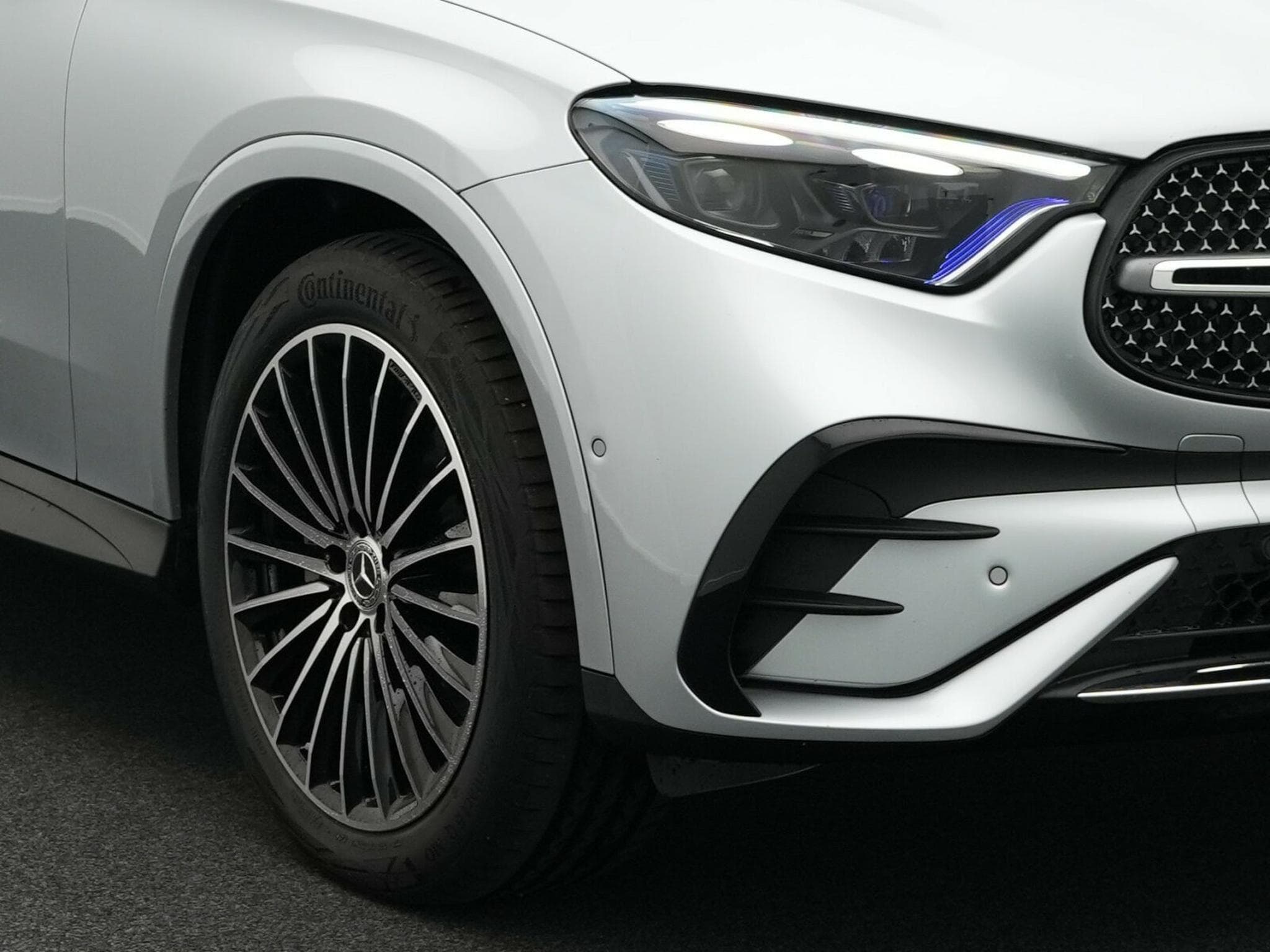 Mercedes GLC 220 d 4MATIC Coupé Multi+AHK+Distr+360 (2024) - Foto 7