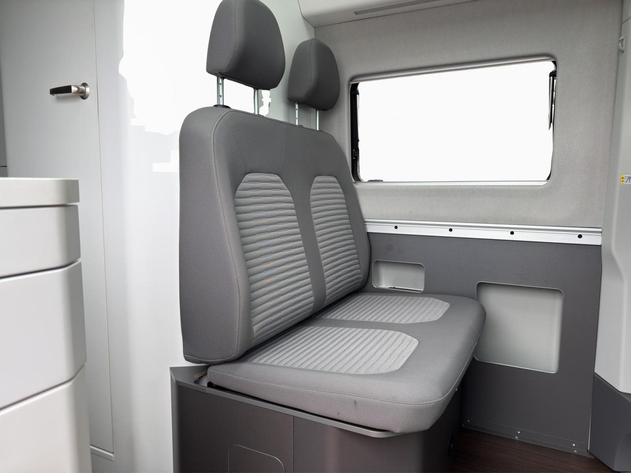 VW Crafter Grand California 680 (2022) - Photo 11