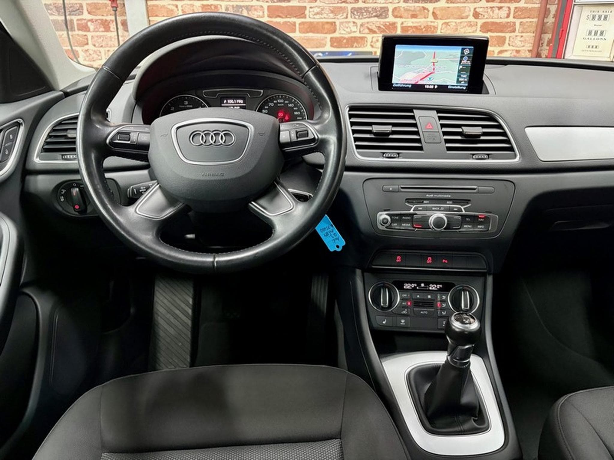 Audi Q3 Q3 2.0 TDi 150cv Navi/SiègCh/ClimA/ALU17/PDC (2017) - Photo 4