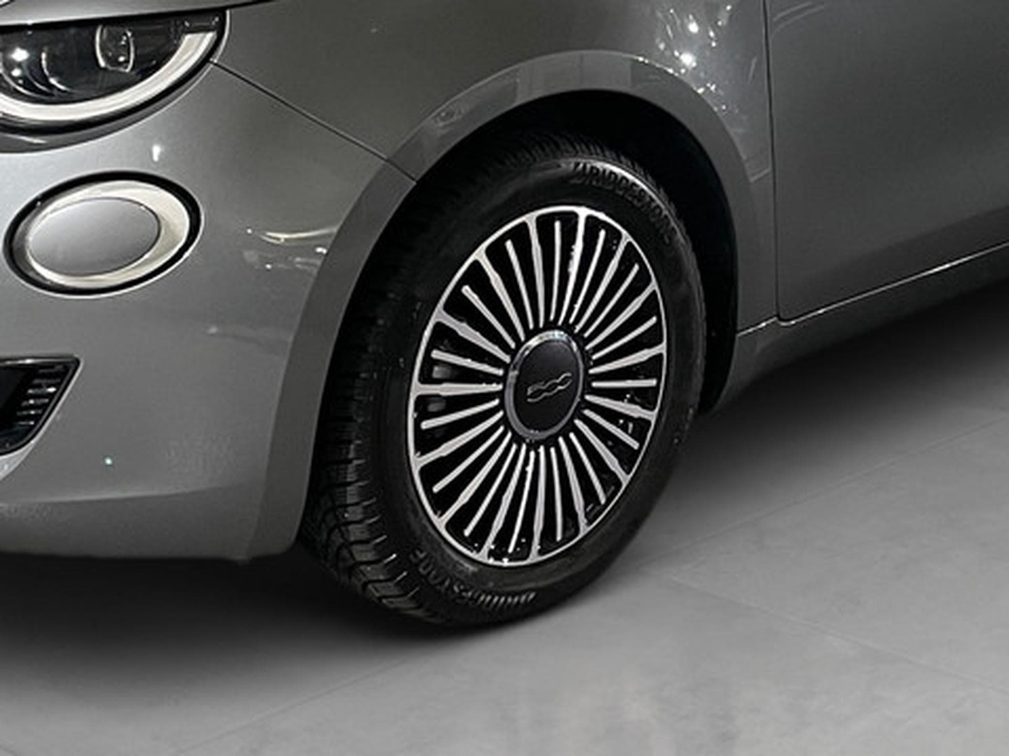 Fiat 500 500e 42 kWh Icon (2022) - Photo 20