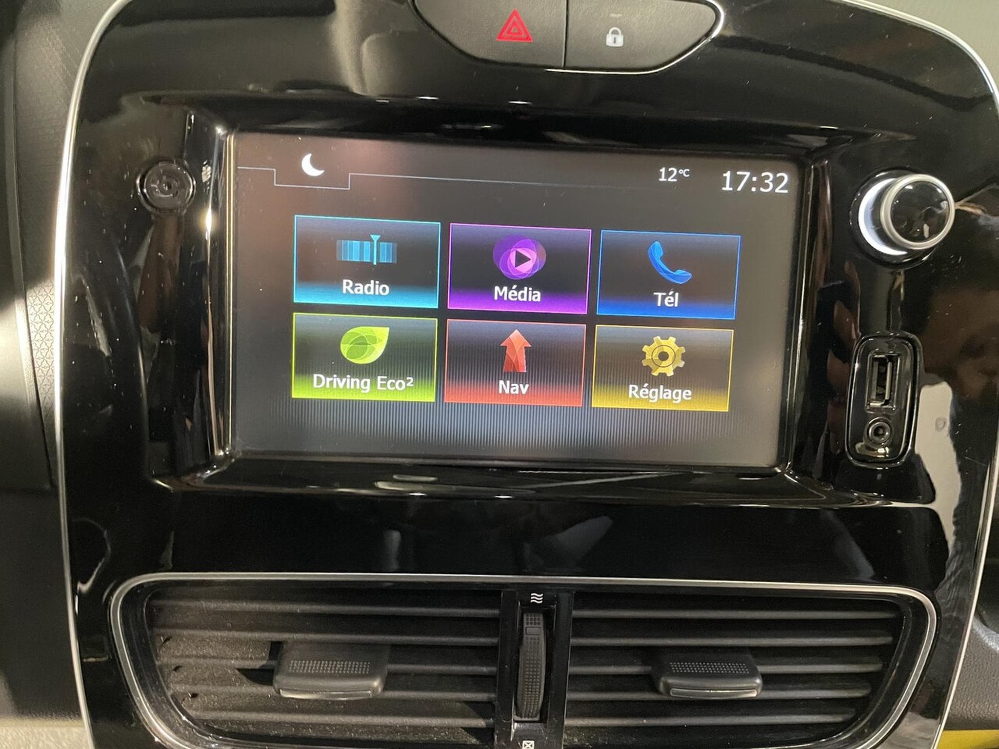 Renault Clio IV 1.5 DCI 90 INTENS GPS (2017) - Photo 5