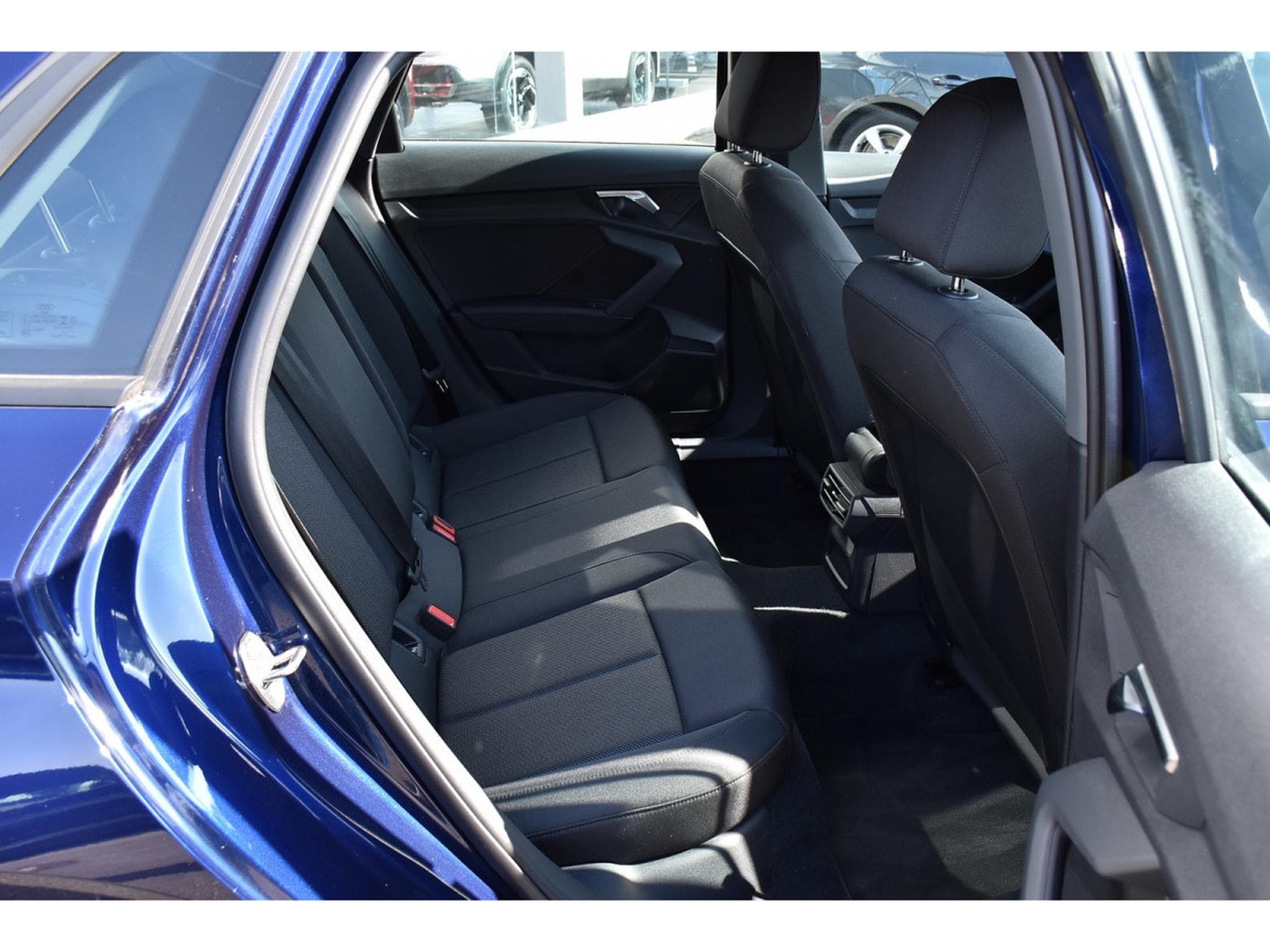 Audi A3 Sportback 40 TFSIe PHEV 24g CO2 S-Tronic ACC LANE SIDE CAM (2023) - Photo 8