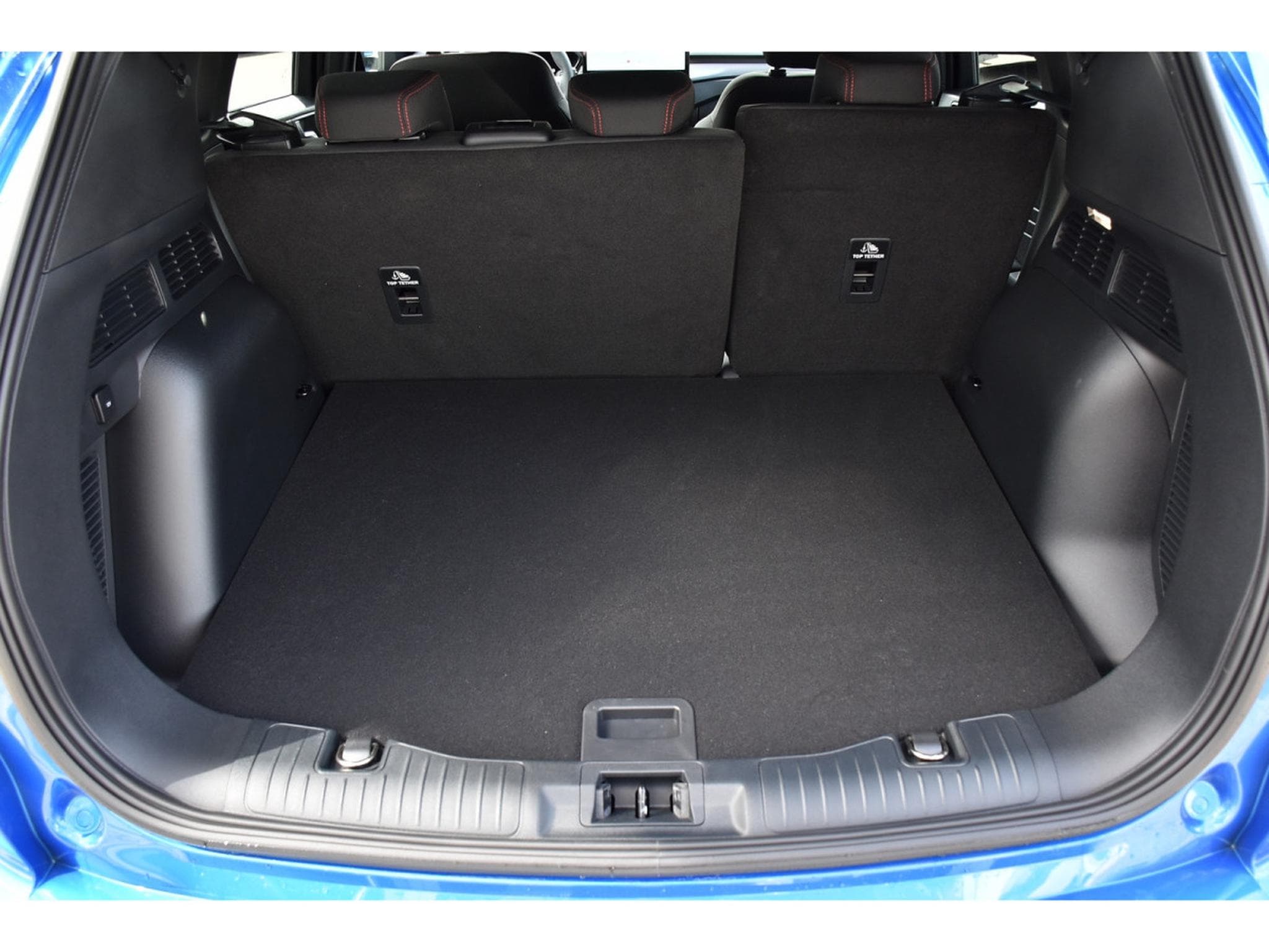 Ford Kuga 1.5 EcoBoost ST-Line Auto. PACK HIVER GPS LANE CAM NEUF (2025) - Foto 24