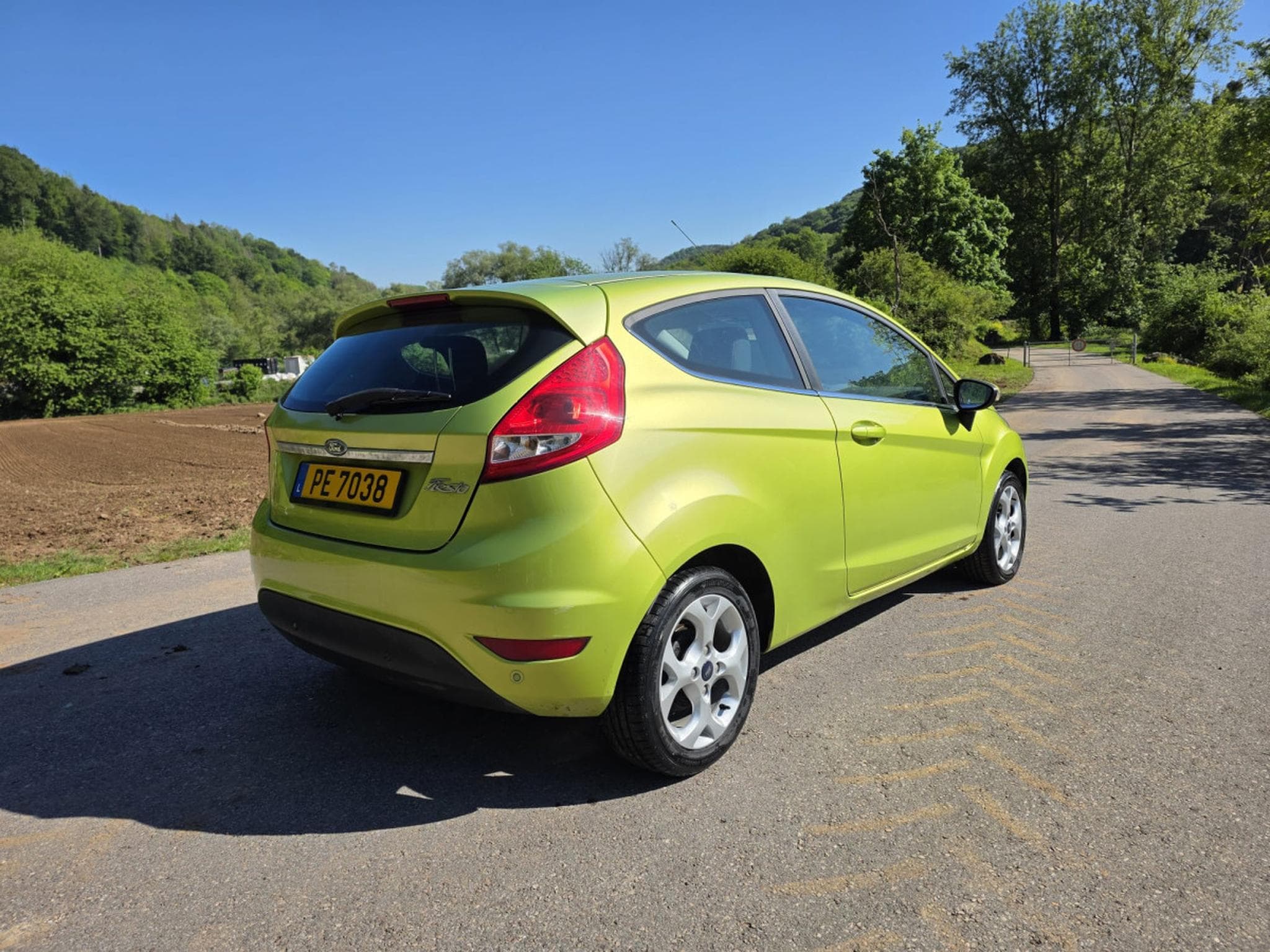 Ford Fiesta 1.4 Titanium (2010) - Photo 3