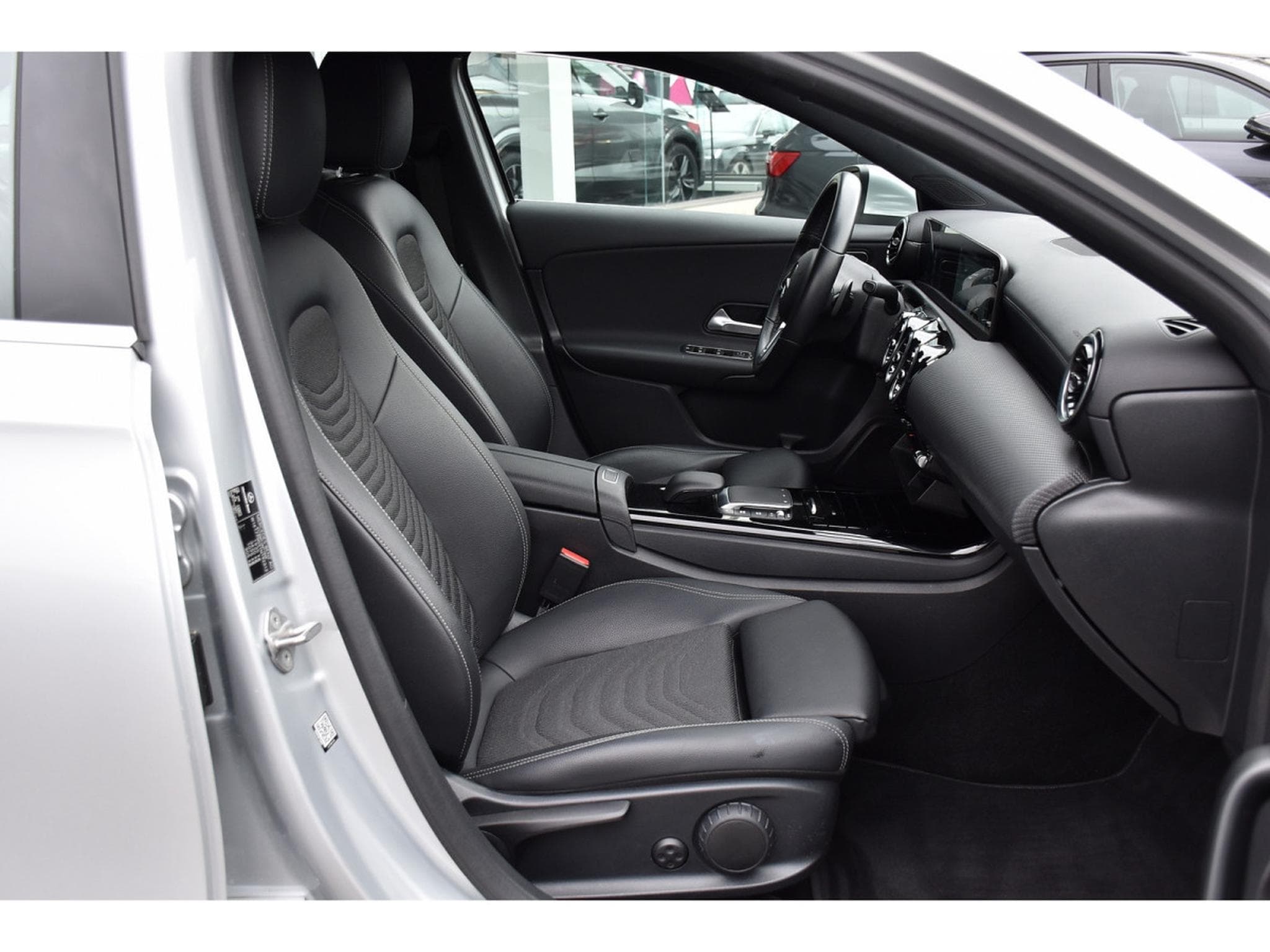 Mercedes A 180 CDI Style 7G-Tronic GPS LANE SIDE PARK (2021) - Foto 7