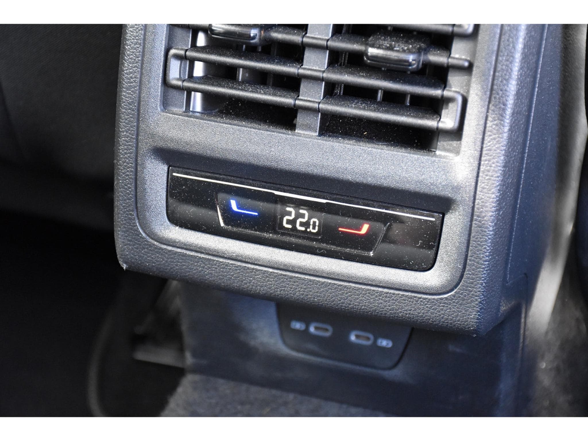 VW Golf 1.5 TSI ACC LANE SIDE GPS SG CHFF CAM 1° MAIN (2022) - Foto 23