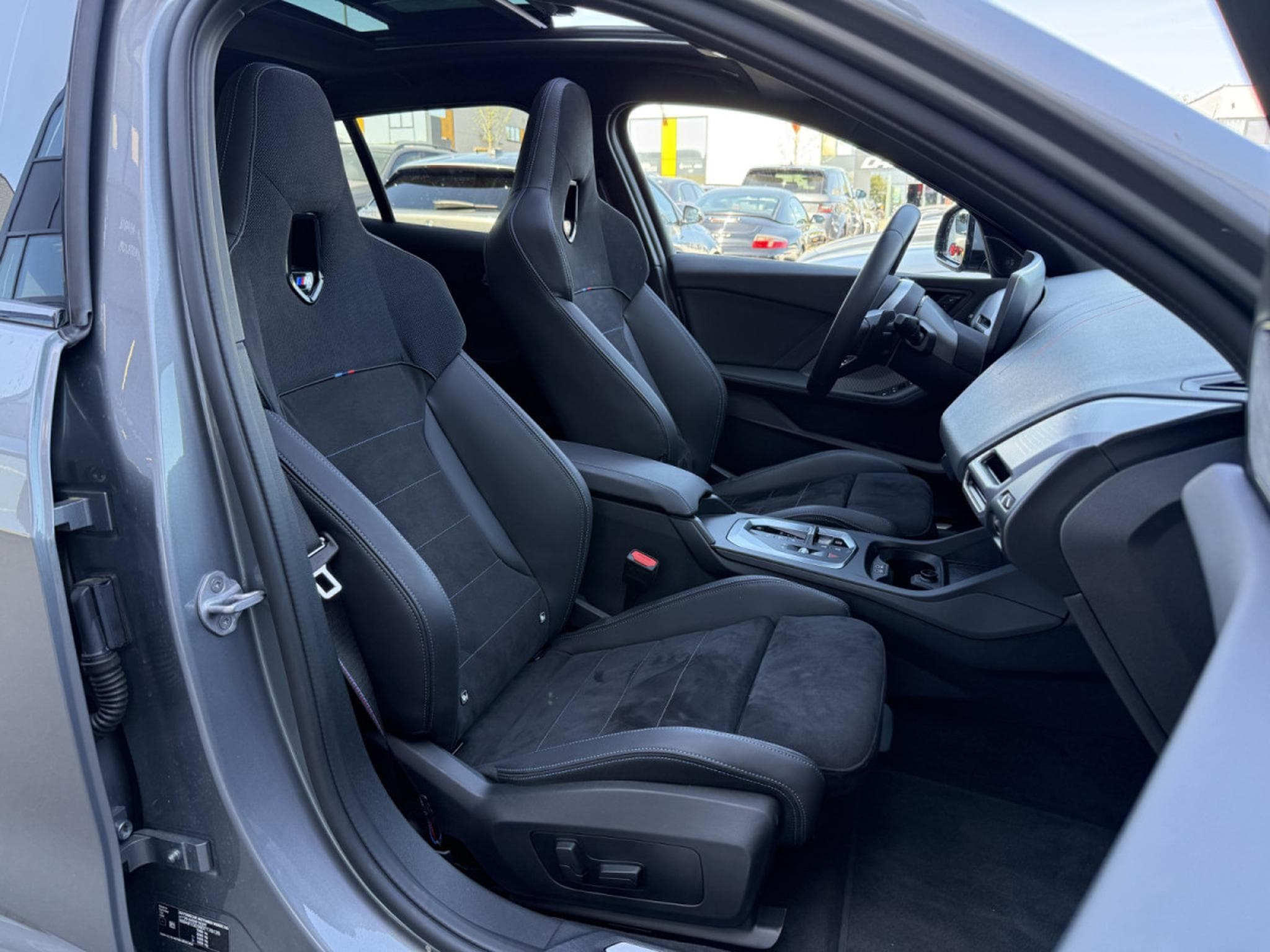 BMW 120 I M SPORT / M SEATS/ (2025) - Photo 9
