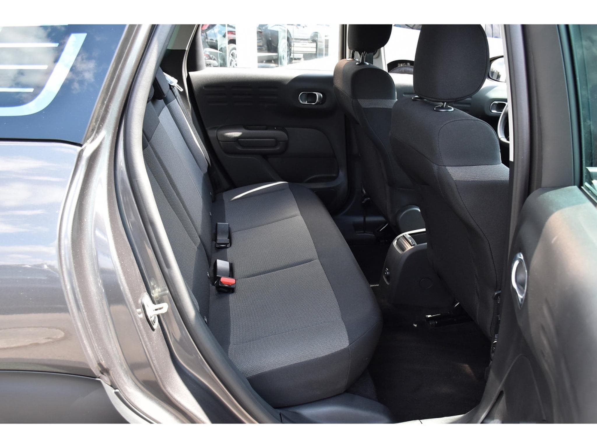 Citroën C3 Aircross 1.2 PureTech 110 MAX REGUL GPS LANE HUD GRIP CAM JA17 1°MAIN (2024) - Foto 8