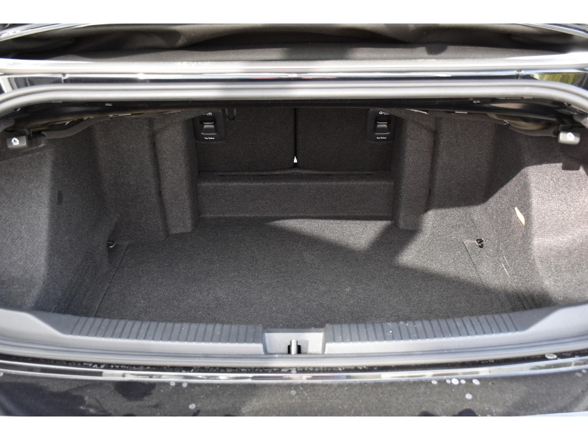 VW T-Roc Cabrio 1.5 TSI R-Line DSG ACC TRAVEL SIDE GPS PARK 1° MAIN (2025) - Foto 24