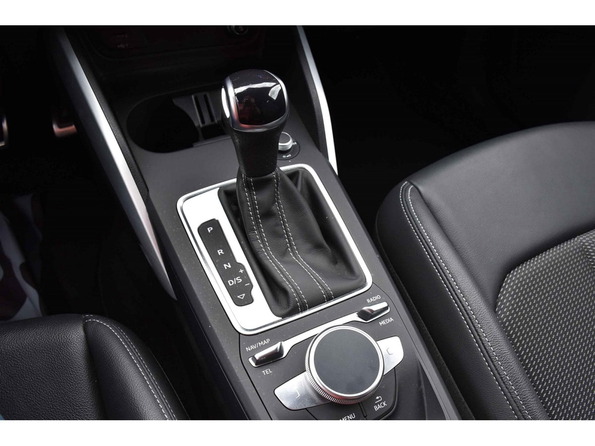 Audi Q2 35 TFSI S-Line S-Tronic REGUL GPS CAM LED 1° MAIN (2022) - Foto 20