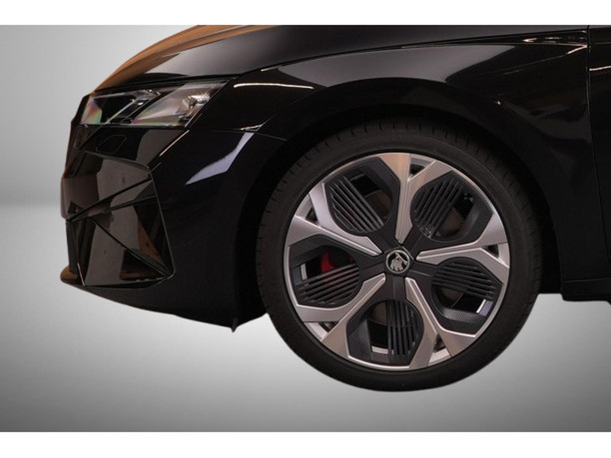 Skoda Octavia 2.0 TSi DSG 265 RS (2025) - Foto 9
