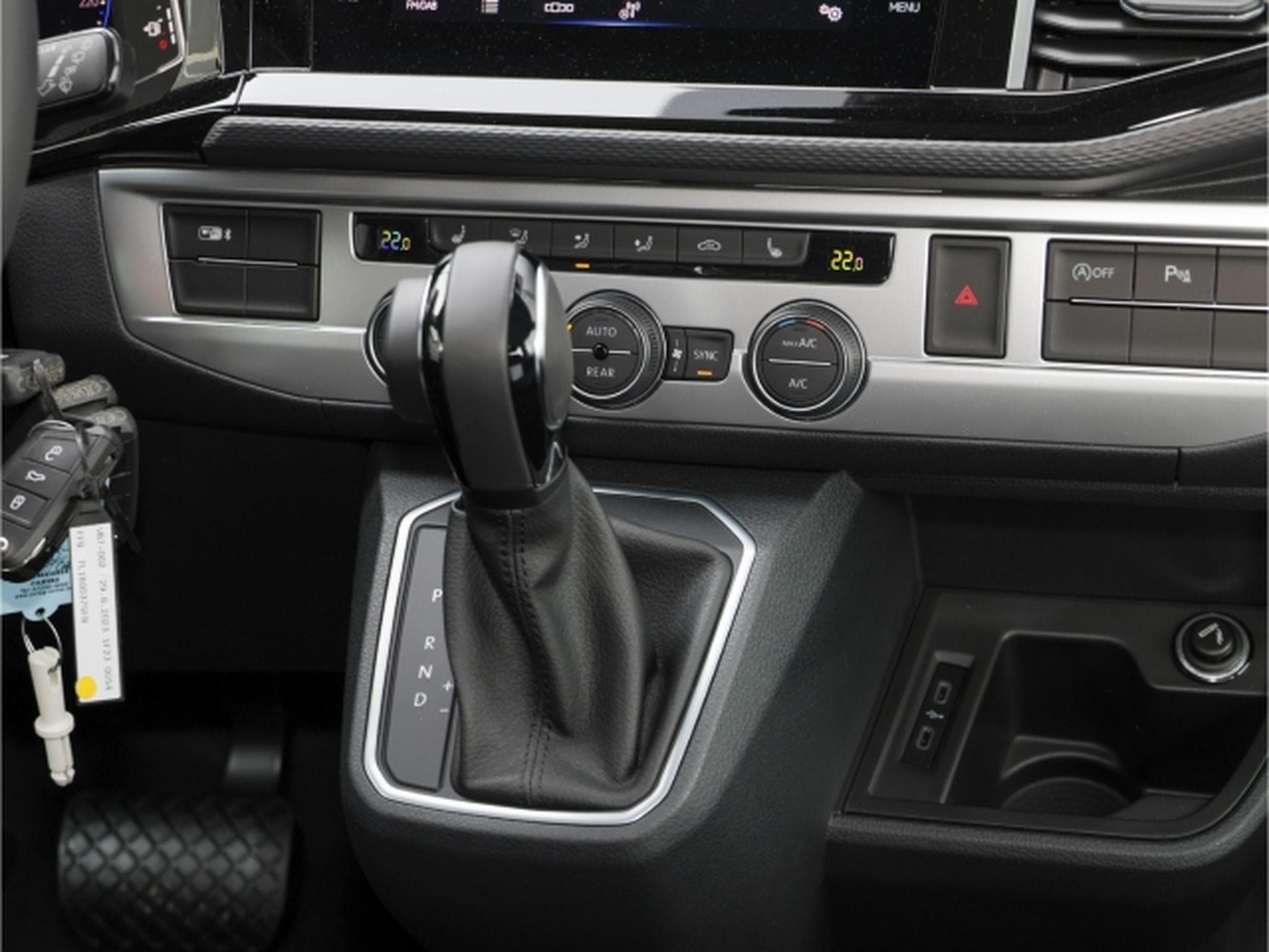 VW T6.1 Beach Edition 2.0 TDI DSG AHK (2024) - Photo 10