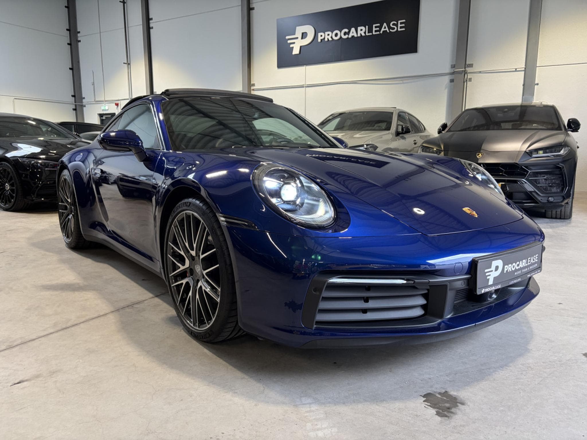 Porsche 911 911/ 992.1 CARRERA 4S/360°/21/SPORT CHR/TOIT PANO/BOSE/VOLL (2024) - Photo 4