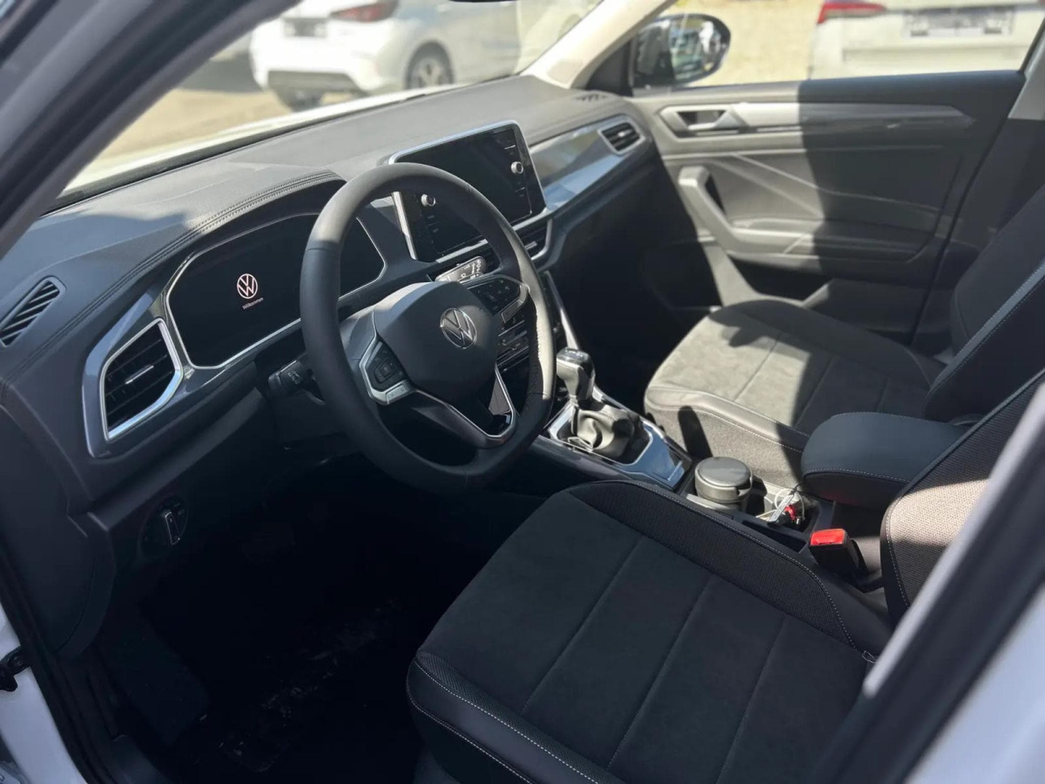 VW T-Roc 1.5 TSi 150 DSG Style (2026) - Foto 7