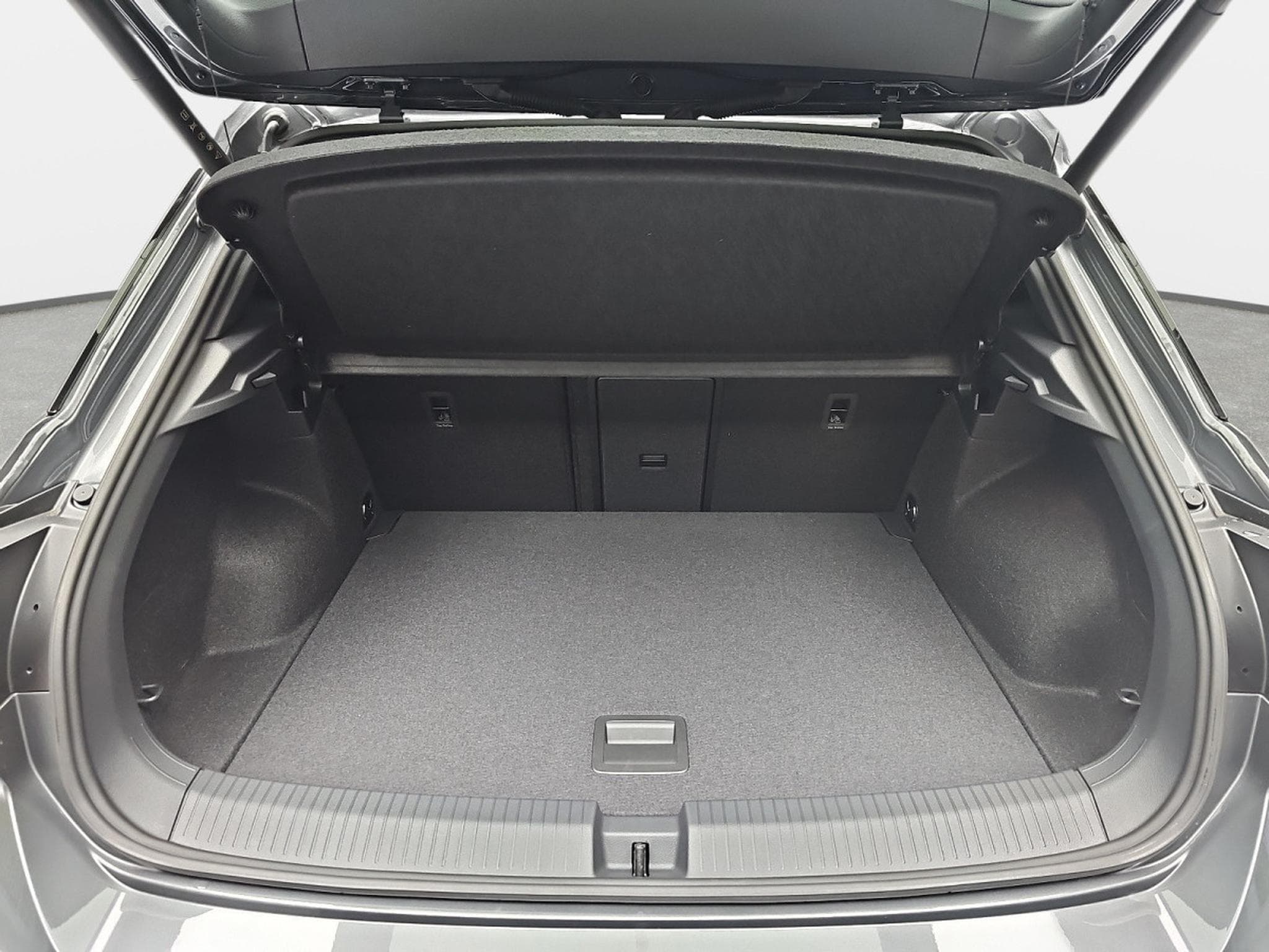 VW T-Roc 2.0 TDi DSG 150 R-Line (2025) - Foto 13