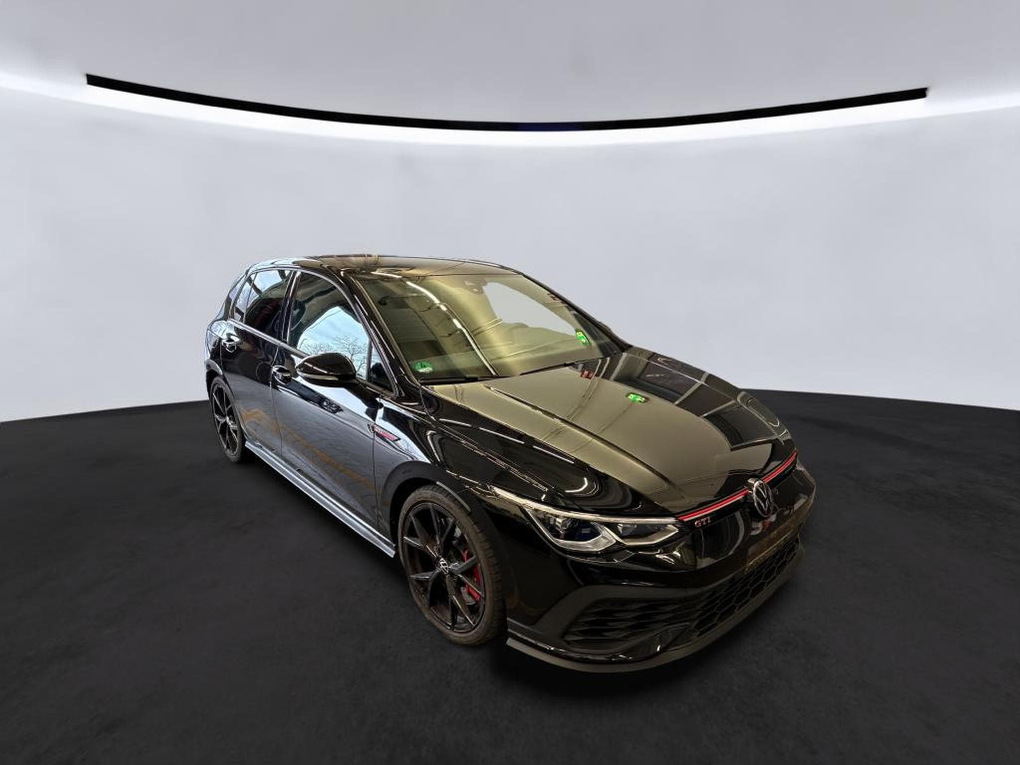 VW Golf GTI Clubsport 2.0 TSI 300 CV DSG7 *ESTORIL* CAM * ACC * (2024) - Foto 3