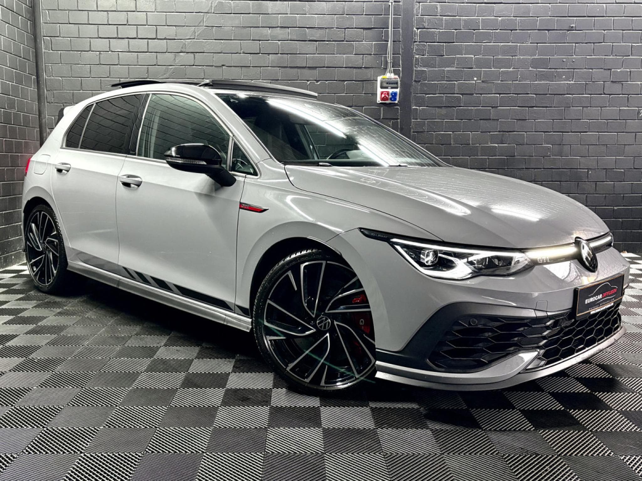 VW Golf GTI Clubsport 2.0 TSI 300 CV DSG7 *Matrix* *Toit Ouvrant* *H (2024) - Foto 3