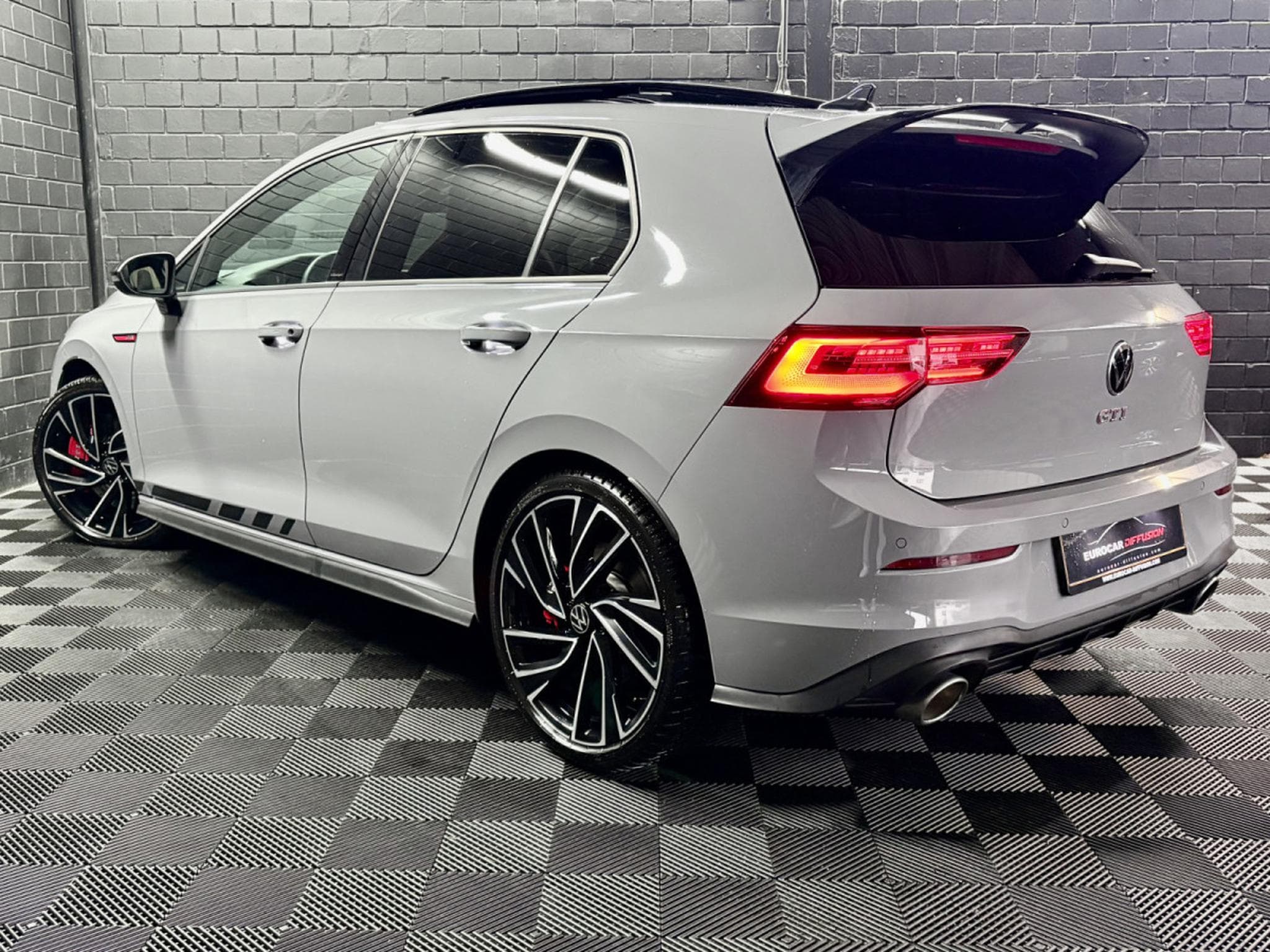 VW Golf GTI Clubsport 2.0 TSI 300 CV DSG7 *Matrix* *Toit Ouvrant* *H (2024) - Foto 4