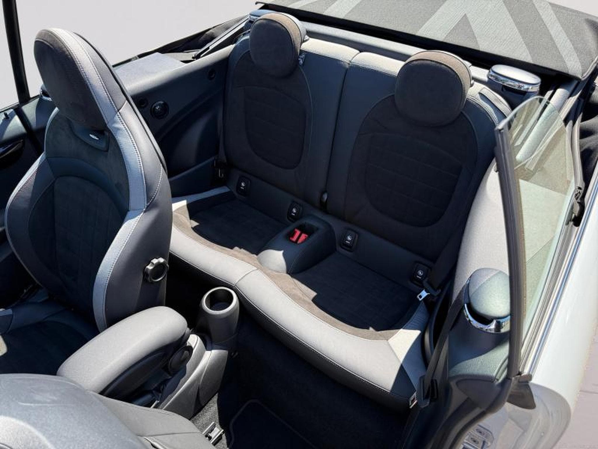MINI Cooper John Cooper Works Cabrio (2020) - Foto 14