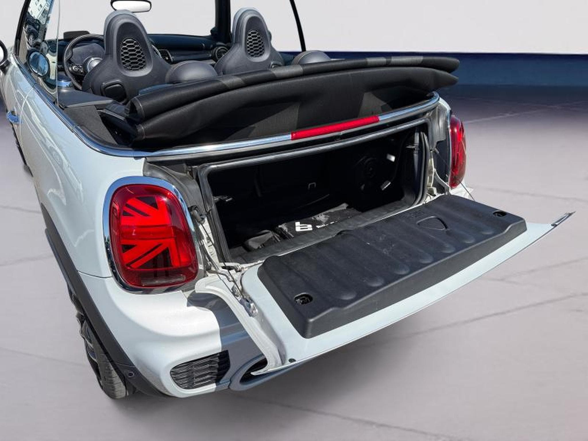 MINI Cooper John Cooper Works Cabrio (2020) - Foto 15