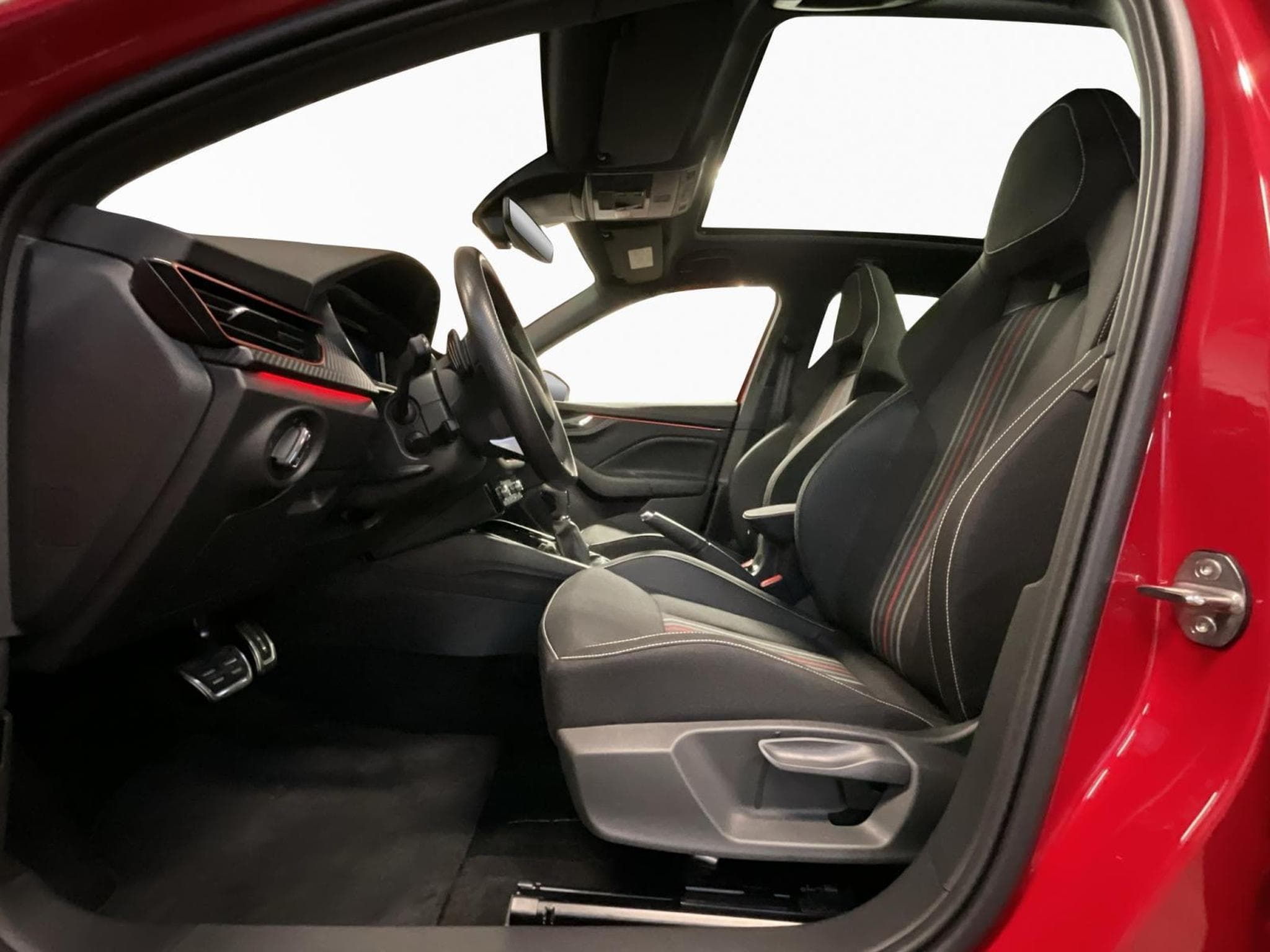 Skoda Kamiq Monte-Carlo+DSG+Pano+RearView (2025) - Photo 9