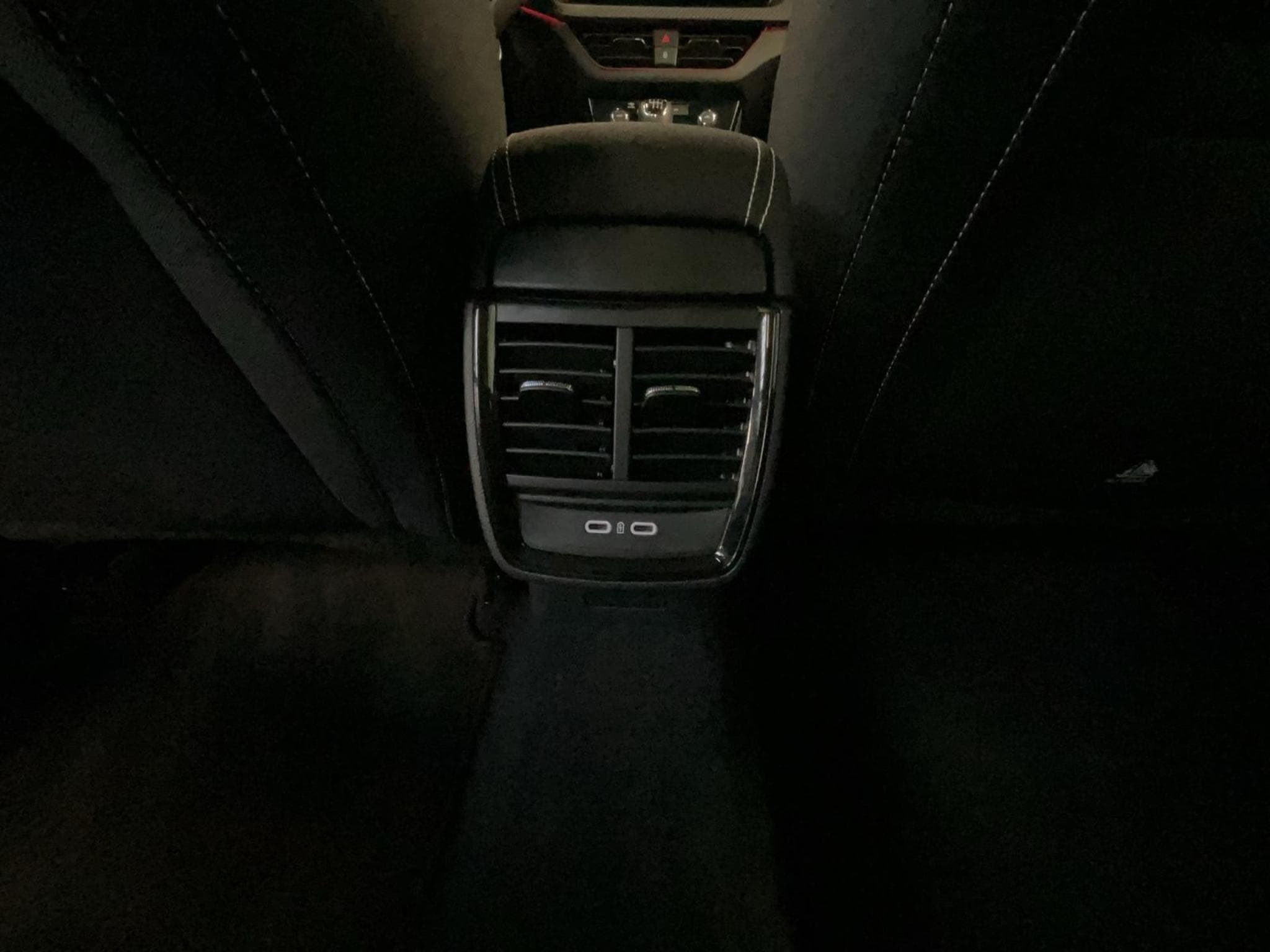 Skoda Kamiq Monte-Carlo+BVM+Pano+RearView (2025) - Photo 19