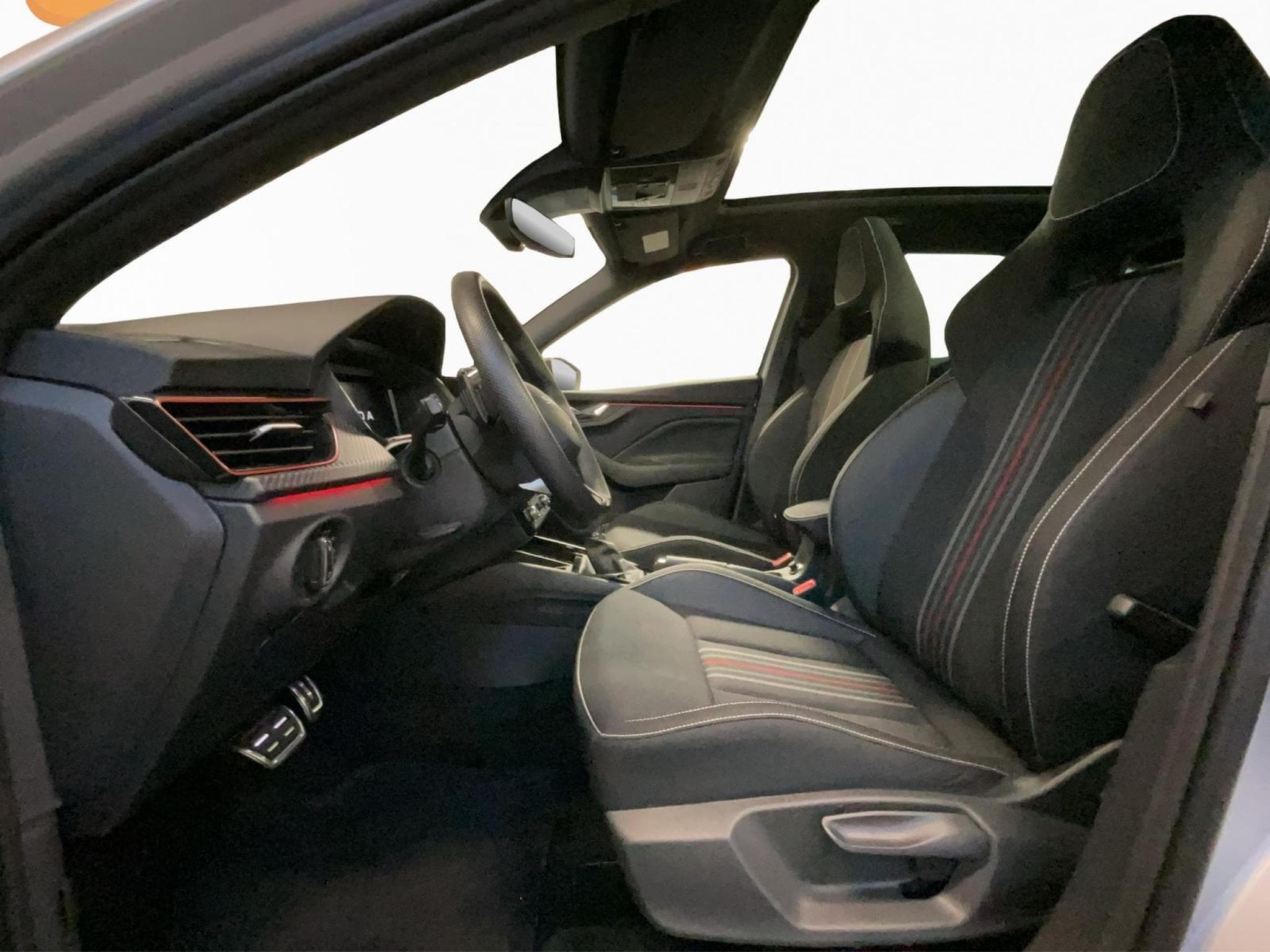 Skoda Scala Monte-Carlo+DSG+Pano+LED (2025) - Photo 11